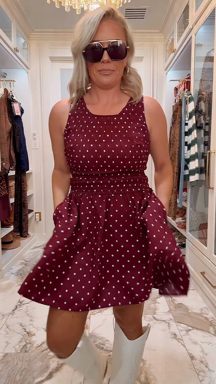 This dress for Gameday is so good!! So airy and comfy - size small