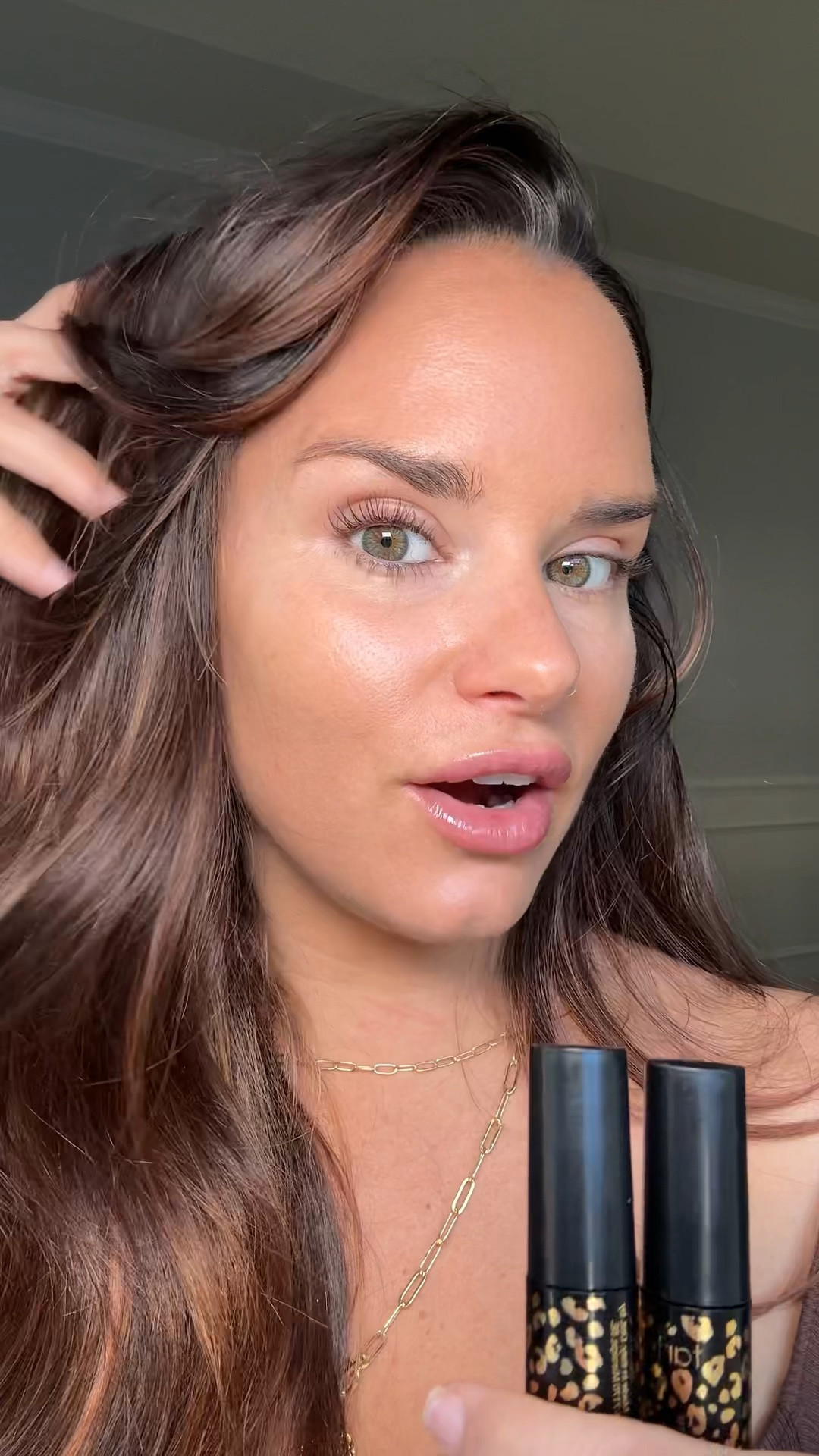 Transform your look with Tarte Maneater Mascara! 

🖤 This lash essential delivers massive volume, infinite length, and extreme curl with just one coat. Its ultra-creamy, flake-free formula is perfect for all-day wear, while the 500+ bristle brush ensures every lash is coated and separated for maximum drama.

💫 Why you'll love it:
✨ 16-hour wear
✨ Smudge-proof, clump-free perfection
✨ Infused with nourishing ingredients like jojoba and carnauba wax

👉 Tap the link in my LTK shop to grab yours and level up your lash game today!
Follow me on IG & TikTok @taybeckerbeauty for more beauty must-haves.

#TayBeckerBeauty #TaylorBecker #TaylorBeckerBeauty #LashGoals #ManeaterMascara #TarteCosmetics #BeautyEssentials

#LTKGiftGuide #LTKFindsUnder50 #LTKBeauty