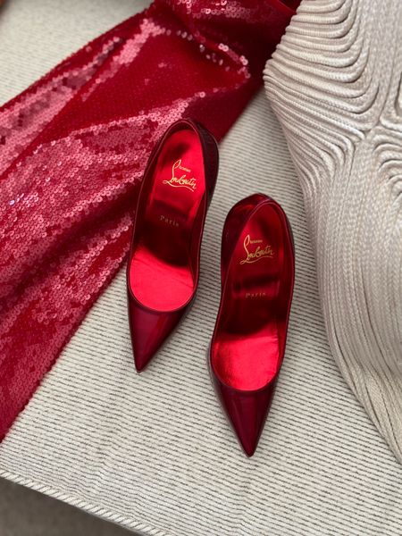 Perfect holiday heels that will take you into Valentines ♥️ #louboutins #christianlouboutin #heels #shoes #red #holidaylook 

#LTKshoecrush #LTKHoliday #LTKstyletip