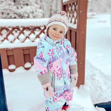 My snow angel ❄️✨

She loves the snow and she’s all bundled up! Do you have snow where you are?! ❄️

G normally wears size 3 but is wearing  size 2 in this one-piece snowsuit

#snowready #snowsuit #snow #northern #magicofchildhood #snowmuchfun #candidchildhood #girlmomlife #cameramama #winterready #ontariomoms #canadianmoms #winter #winterfashion #kidsfashion #toddlerfashion

#LTKkids #LTKSeasonal #LTKfamily