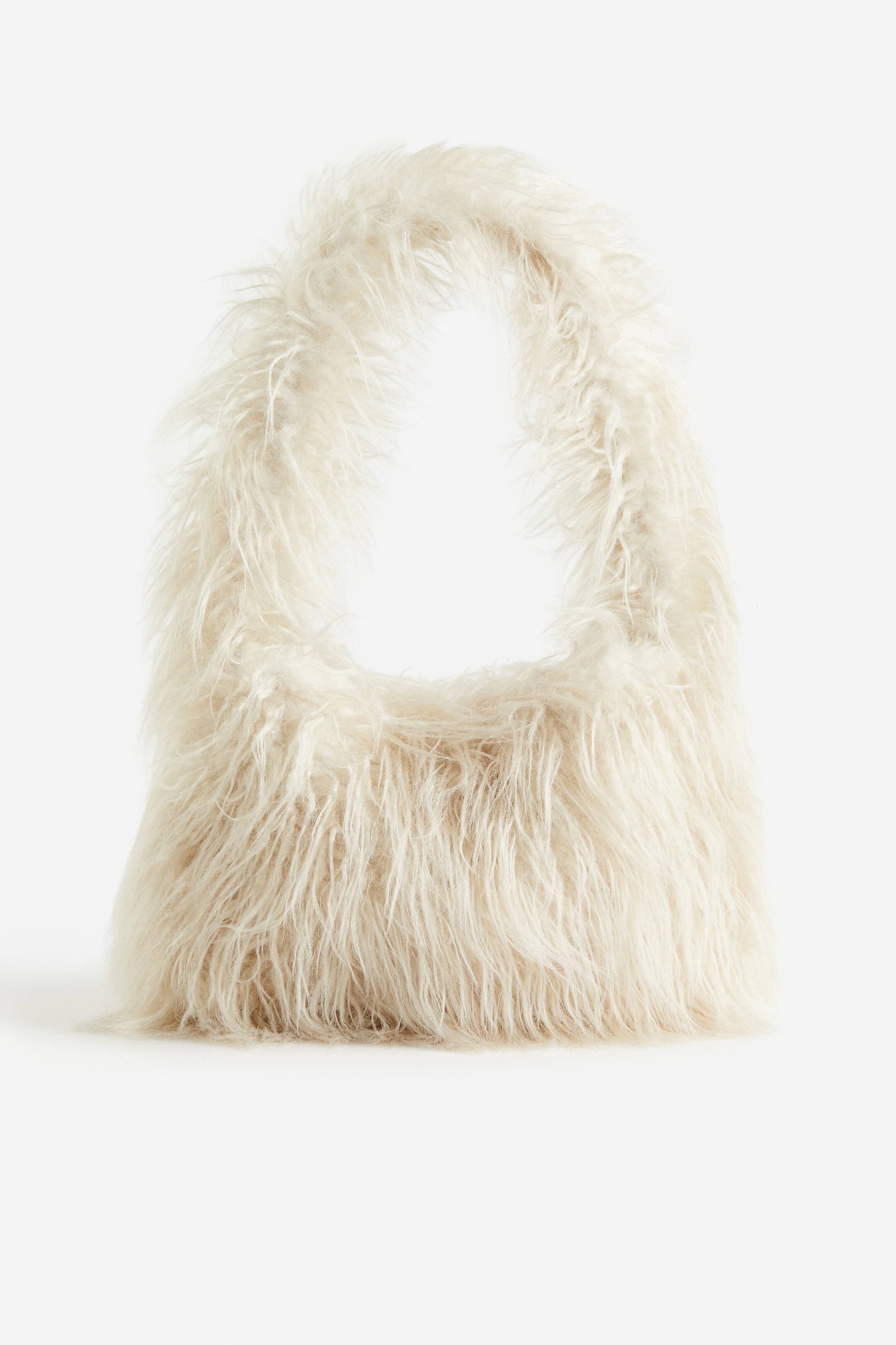 Fluffy shoulder bag | H&M (UK, MY, IN, SG, PH, TW, HK)