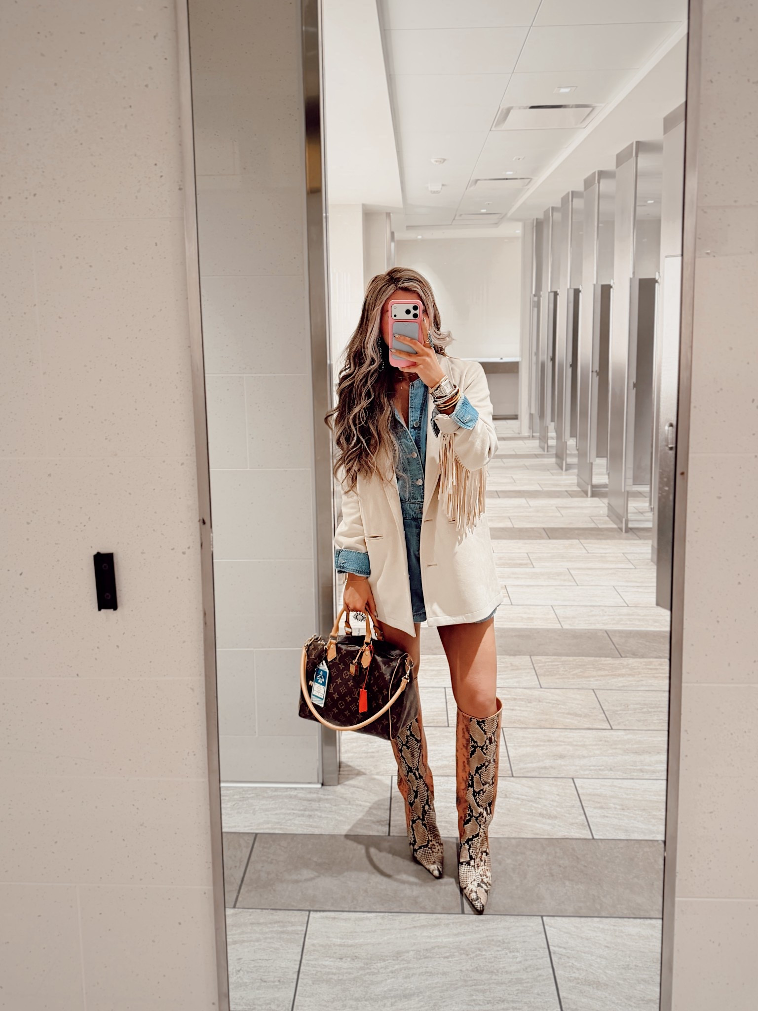 Travel fit! 

#LTKTravel #LTKdayinmylife #LTKootd