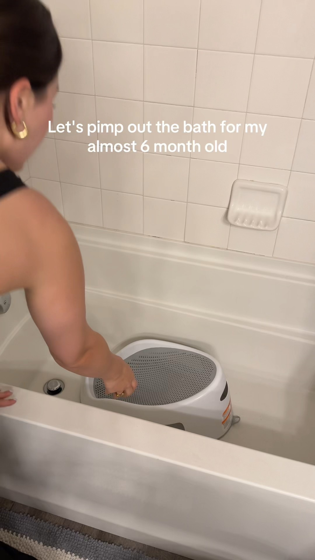 6 month old milestone for bath time 🛁 

#LTKFamily #LTKFindsUnder50 #LTKBaby