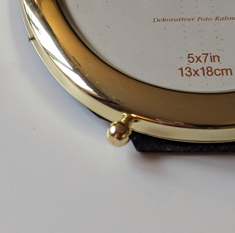 Vintage Metal Gold Tone Oval Frame / Footed Frame / Table Top - Etsy | Etsy (US)