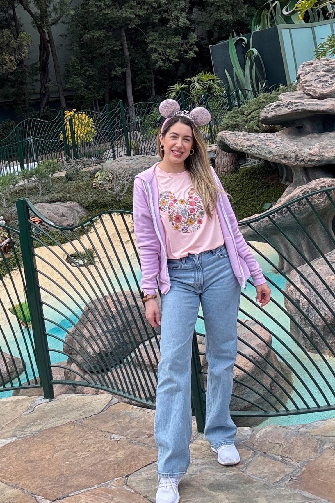 My all time favorite jeans are back on sale!! 😍🐭💕

Yes, comfortable and cute enough for Disney!

#LTKMostLoved #LTKSaleAlert #LTKStyleTip