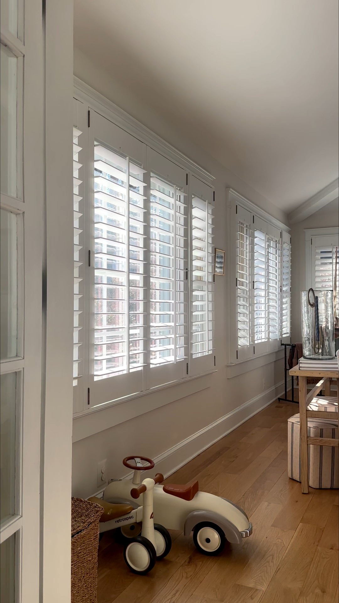 Those corners where the afternoon light pours in ✨ See something you like? You can shop from your messages! Simply comment SHOP for a note from me  