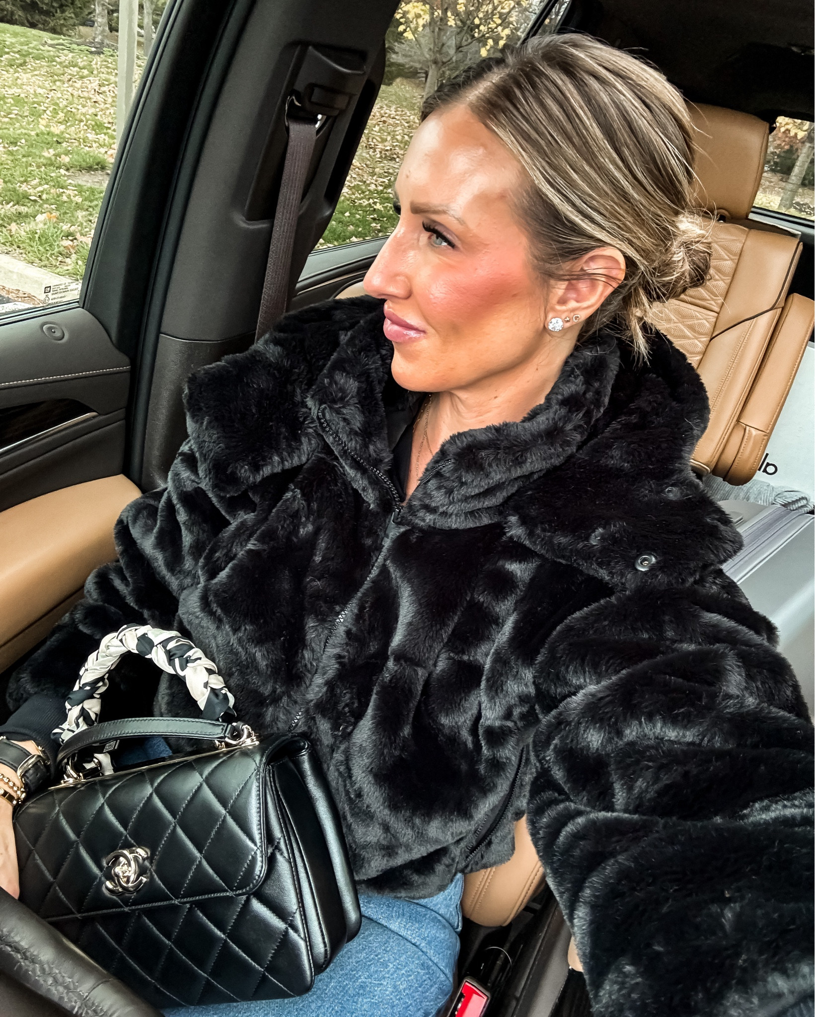 Saturday outfit 
Gong to get a blowout
Sz Medium faux fur 
Sz 29 denim 
UGG TTS 
Similar Chanel linked 

#LTKHoliday #LTKGiftGuide #LTKOver40