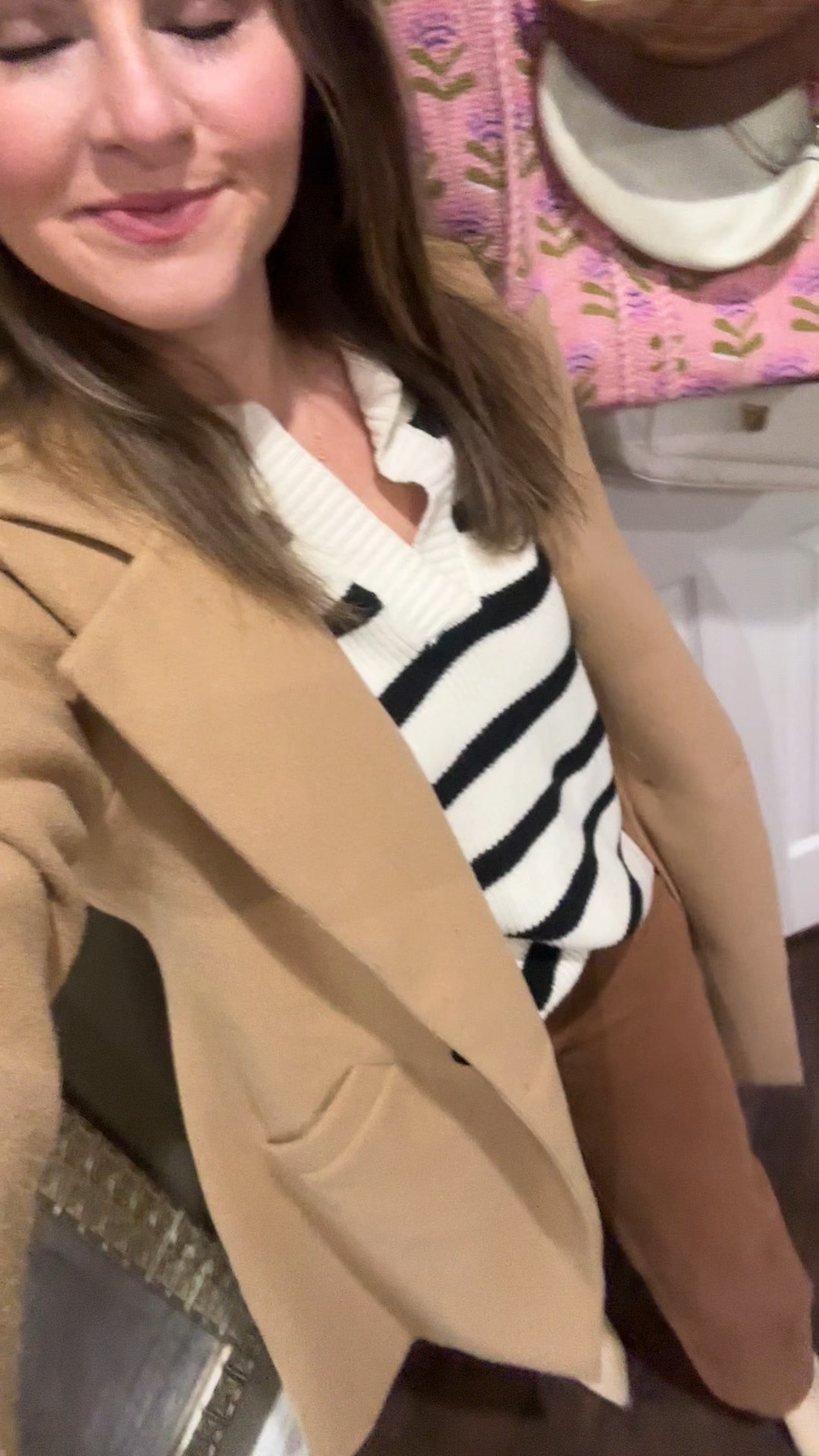 Outfit of the day! Striped sweater has a boxy fit, perfect for a front tuck. Paired it with these high waisted brown Amazon jeans— LOVE them!!! And this cute overcoat jacket just goes with everything! 


Amazon fashion finds. Millenial mom style. Workwear. Work style. Teacher outfit. New year’s eve outfit 

#LTKootd #LTKFindsUnder50 #LTKgrwm