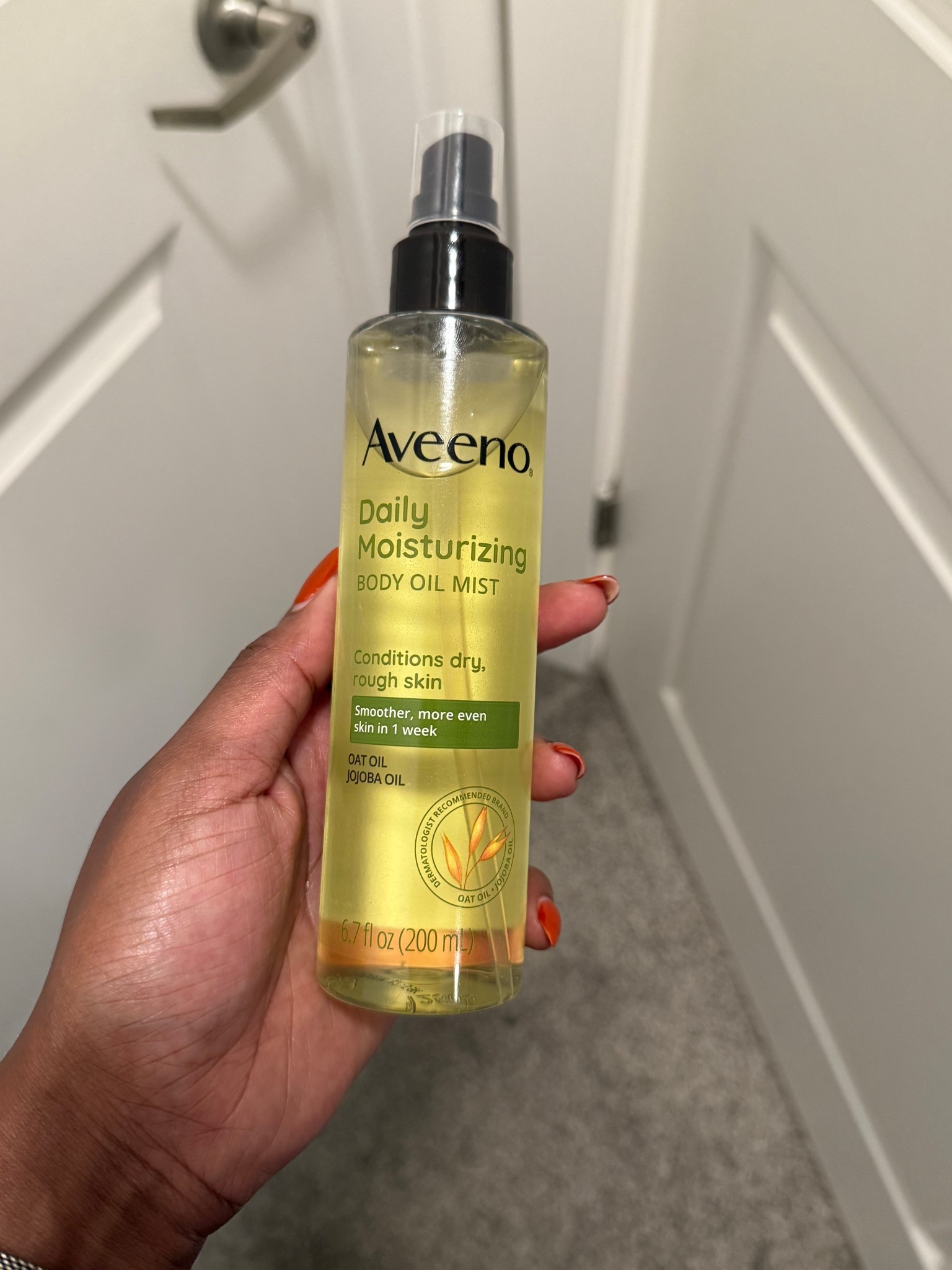 Soft, hydrated skin? Yes please.
I’ve been loving the Aveeno Daily Moisturizing Body Oil—it gives my skin a healthy glow without feeling greasy. Perfect for post-shower hydration and smells so clean + fresh. #aveeno #skincare #glow 

#LTKFindsUnder100 #LTKStyleTip #LTKBeauty