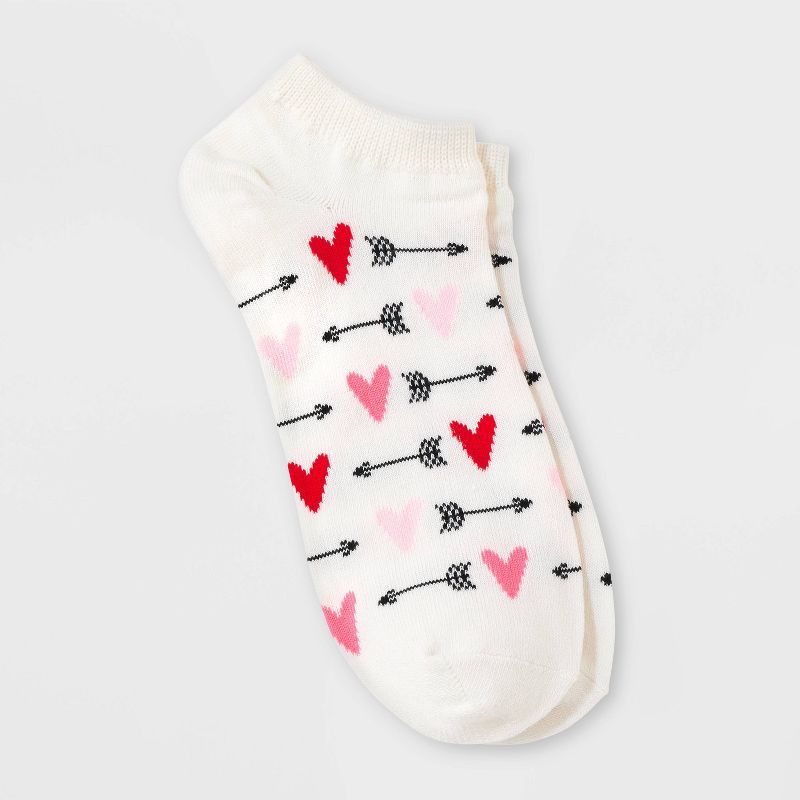 Women's Hearts and Arrows Valentine's Day Low Cut Socks - Ivory 4-10 | Target