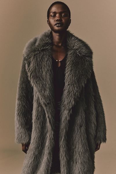 Fluffy coat | H&M (UK, MY, IN, SG, PH, TW, HK)