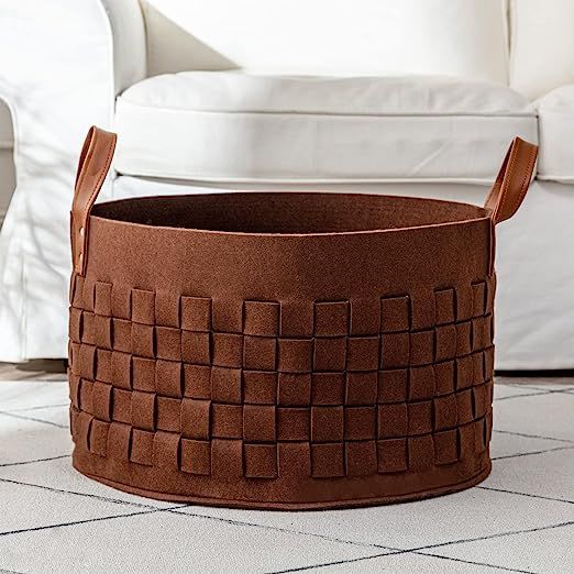 boldmonkey Blanket Basket, XXLarge Woven Felt Laundry Baskets with Handle Nursery Storage Living ... | Amazon (US)