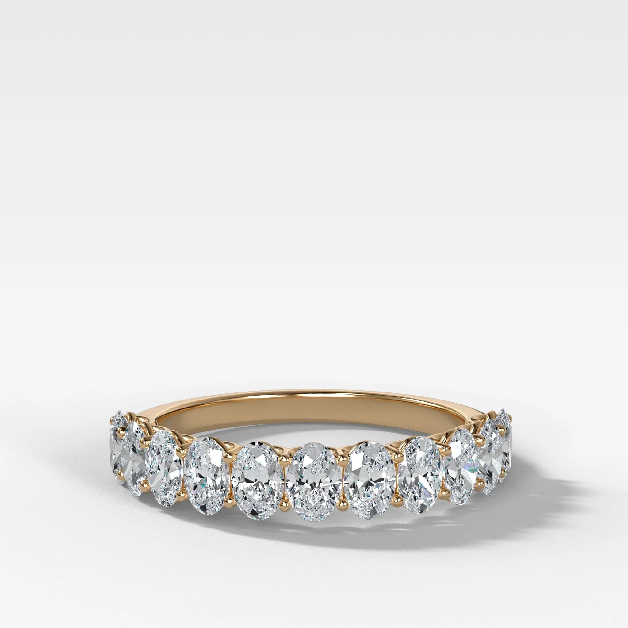 Petite Shared Prong Wedding Band with Oval Diamonds | Good Stone