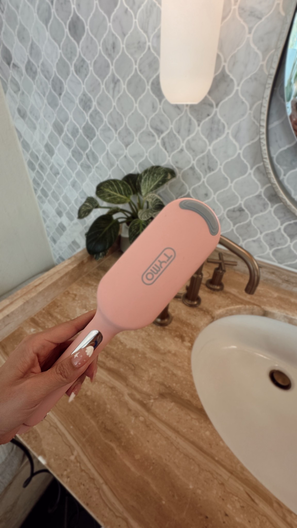 Gives the best summer waves! 

#LTKStyleTip #LTKBeauty #LTKSeasonal