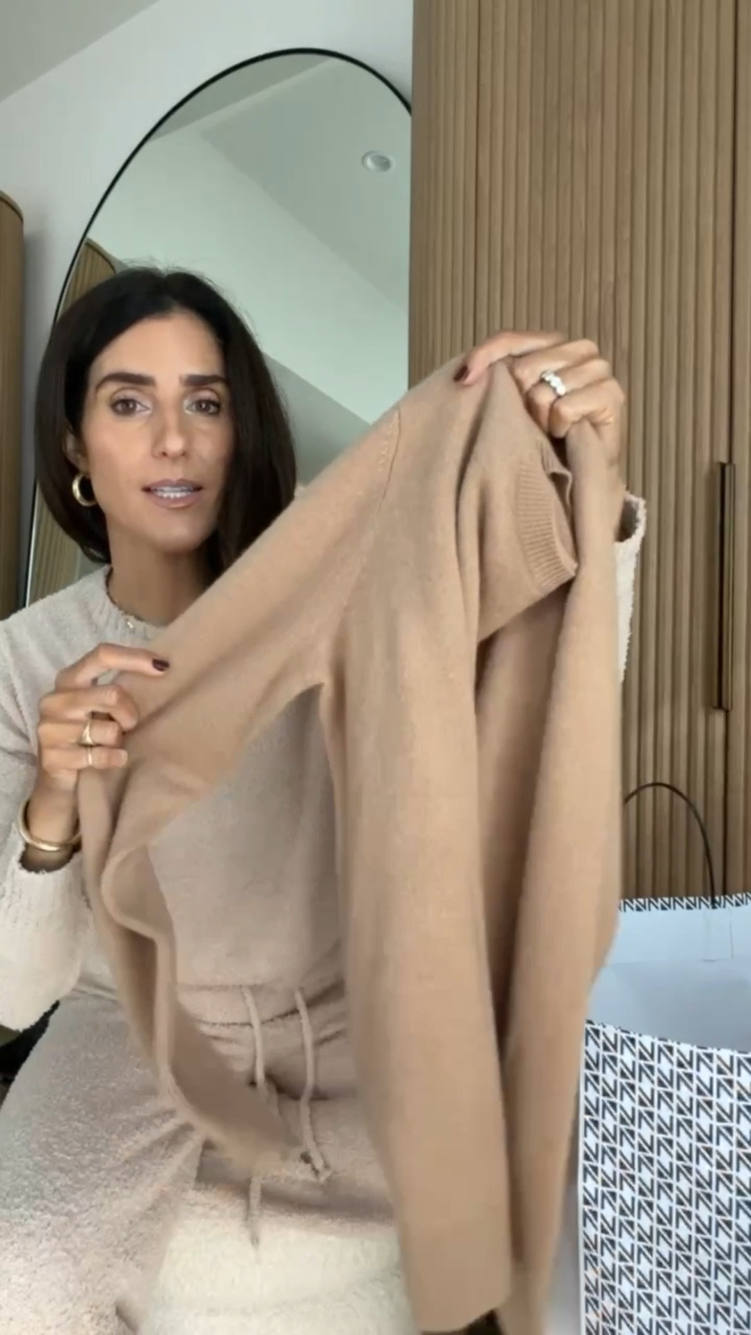 It was time to restock on my sweaters and had a couple of cashmere sweaters on my wishlist.. I’m just shy of 5-7” wearing the size small #stylinbyaylin #aylin #cashmeresweater #nordstrom 

#LTKootd #LTKHoliday #LTKgrwm