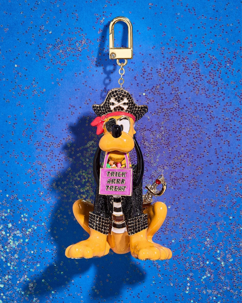 Disney and BaubleBar have released yet another adorable collaboration! This Halloween line full of accessories and bag charms is SO CUTE it’s scary! 

#LTKItBag #LTKHalloween #LTKSeasonal