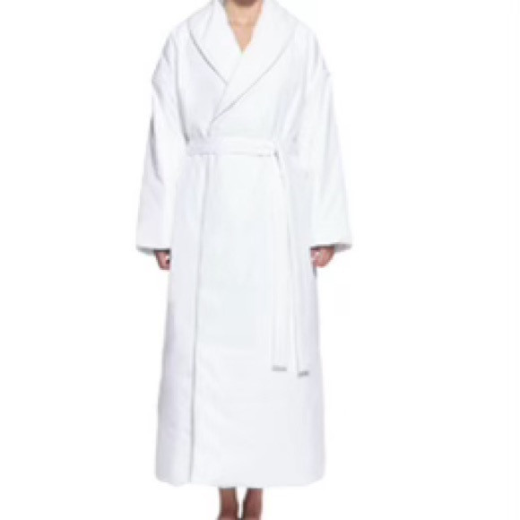Skims Cotton Duvet Robe in Marble White by Kim Kardashian Women’s Size Large/XL | Poshmark