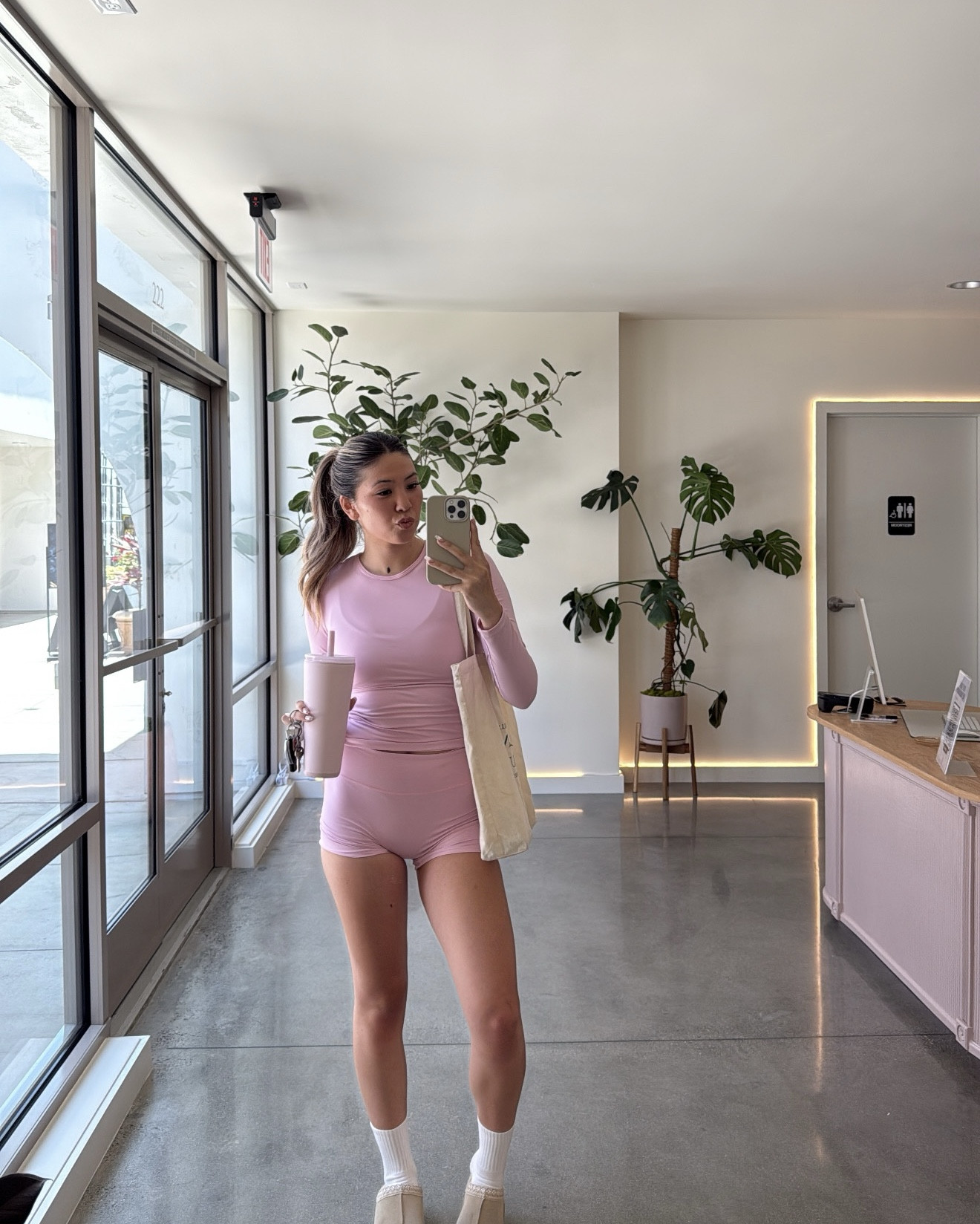 pilates outfit!! i couldn’t find the tags for this set bc i got it from tiktok shop, but i have it linked in my TT showcase (@miawilson4444) if u want to find it there!! 💖