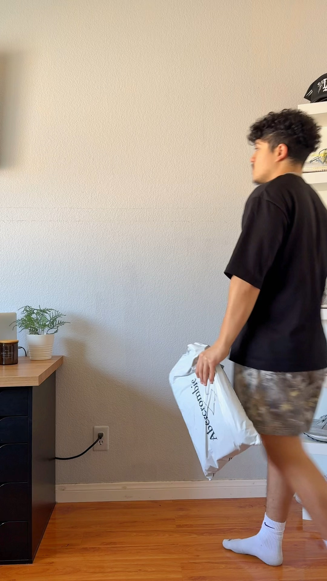 Super lightweight and comfortable 👌

#LTKVideo #LTKMens