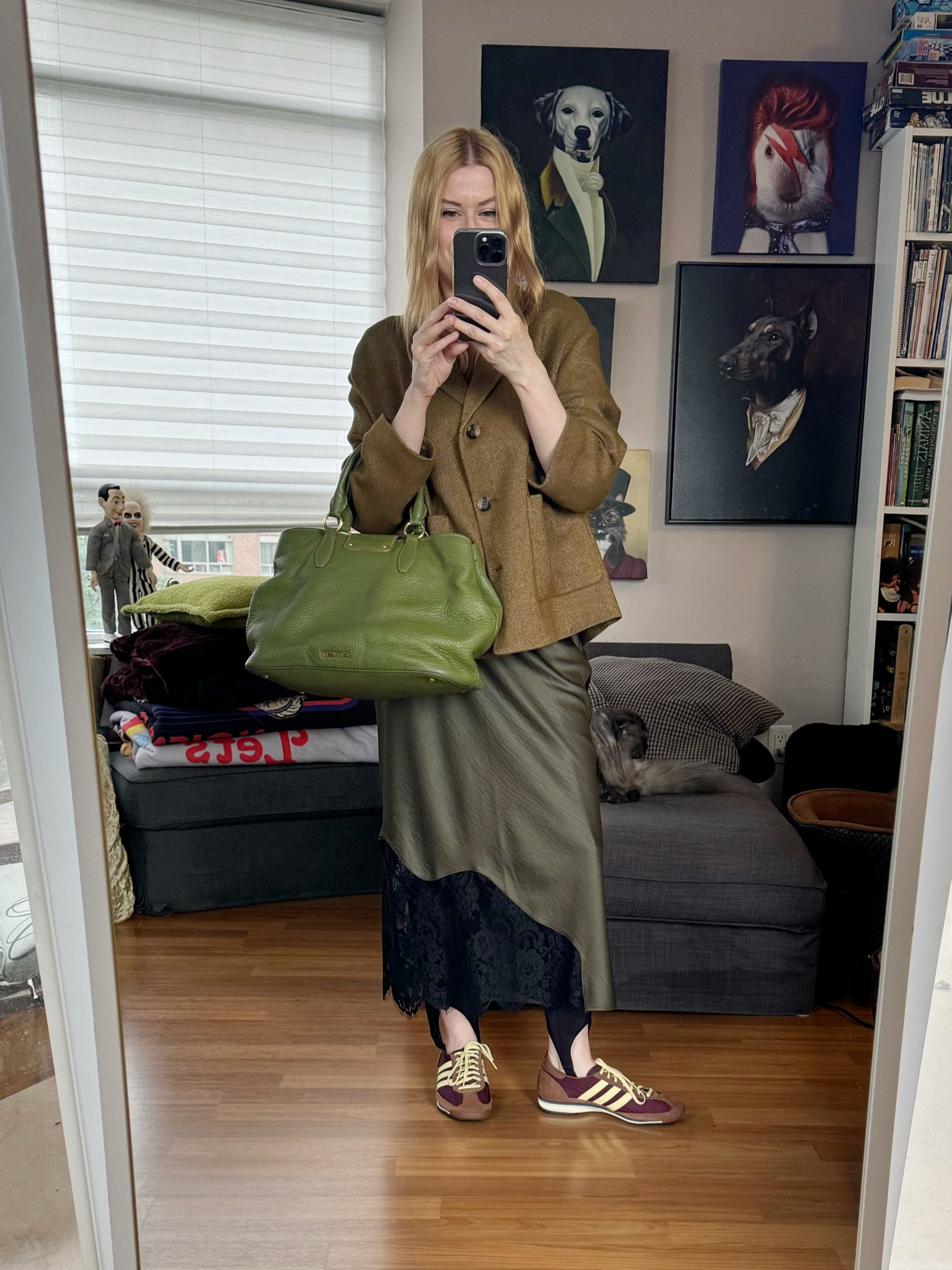 Stirrups are a good transitional piece to pair with summer dresses.
Bag is secondhand.
 •
#falllook  #torontostylist #StyleOver40  #secondhandFind #fashionstylist #slowfashion #FashionOver40  #MumStyle #genX #genXStyle #shopSecondhand #genXInfluencer #genXblogger #secondhandDesigner #Over40Style #40PlusStyle 


#LTKShoeCrush #LTKOver40 #LTKStyleTip