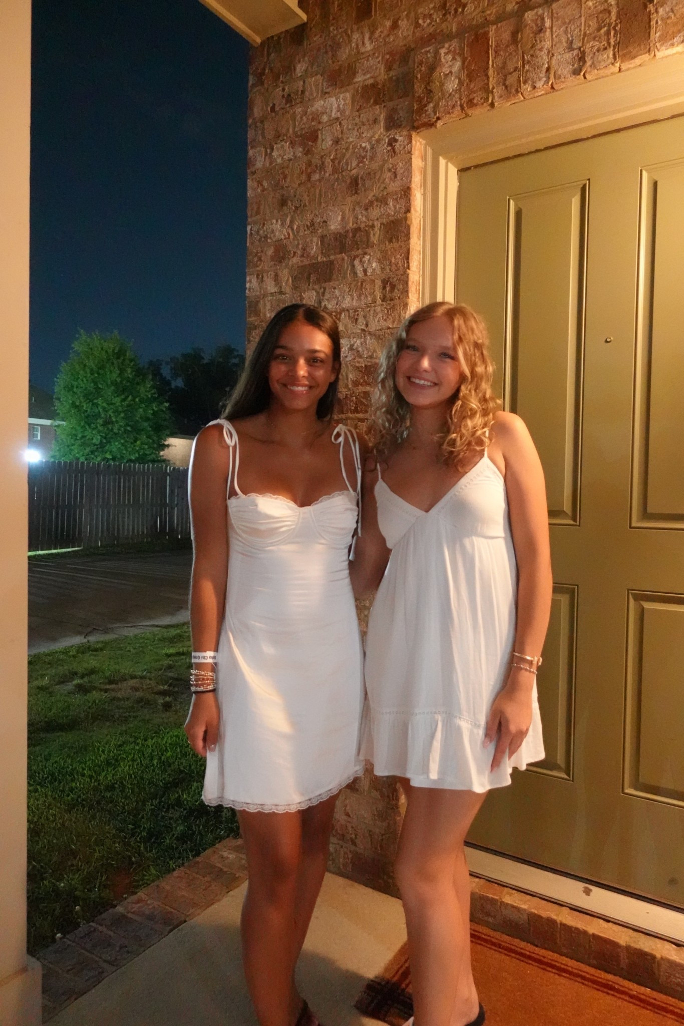 white dress for any occasion 

#LTKGiftGuide #LTKHoliday #LTKootd