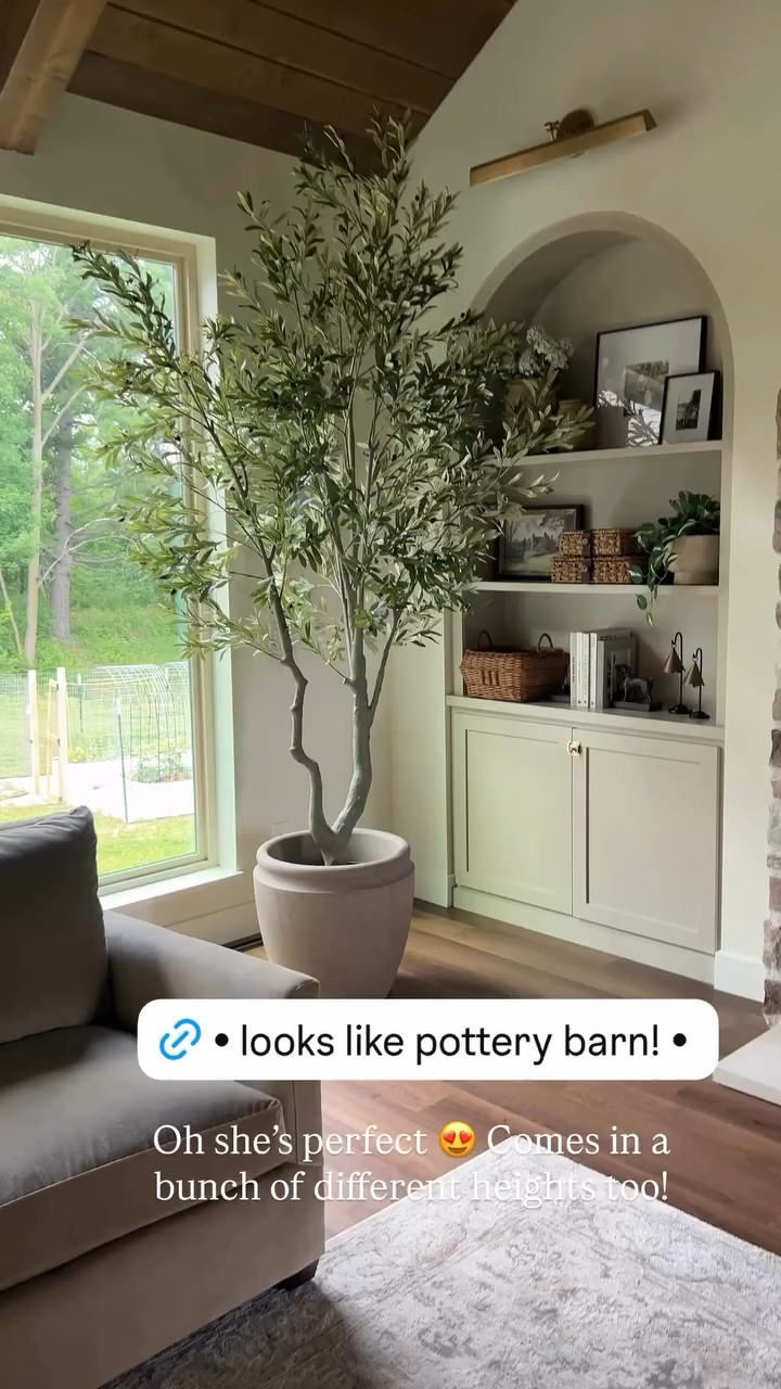 Oh she’s perfect 😍 Comes in a bunch of different heights too!

#LTKmomlife #LTKSeasonal #LTKHome