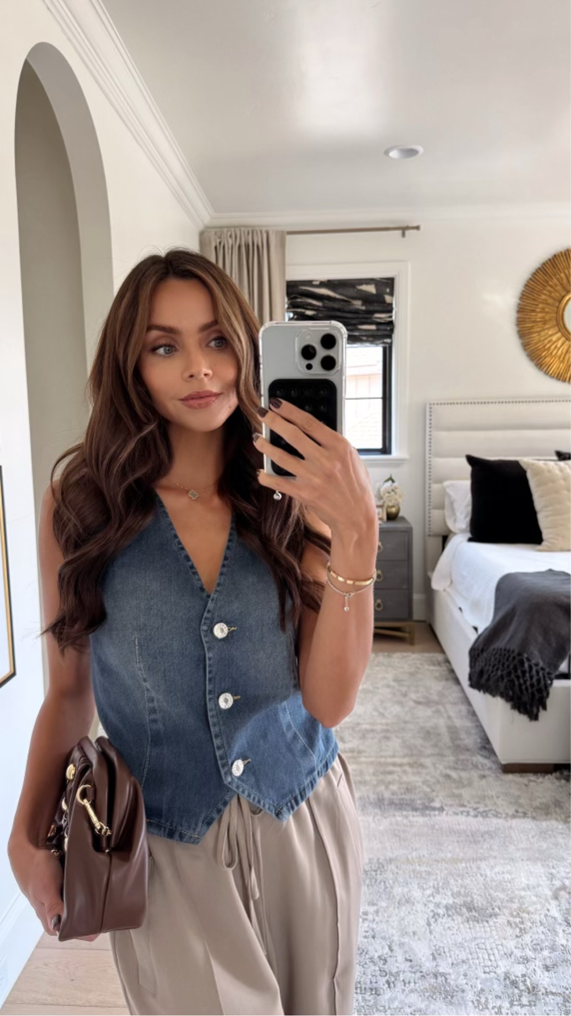 OOTD (use code: DESTINYSAVE30 & DESTINYSAVE25 after the 20th)

#LTKFallSale #LTKFindsUnder100 #LTKStyleTip