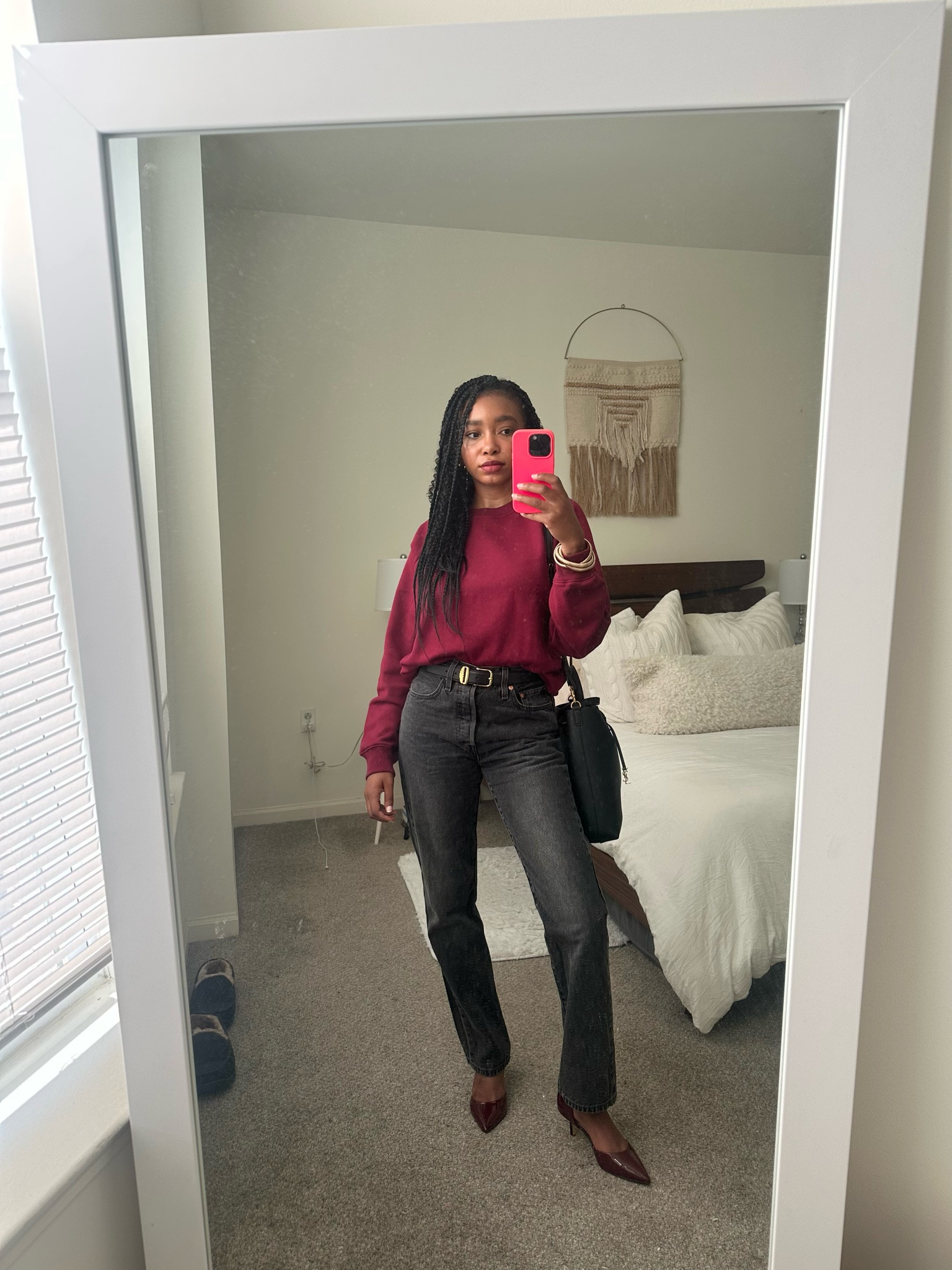 -size small in sweatshirt
-size 26 in jeans (sized up one)
-belt runs true to size

#LTKFallSale #LTKFindsUnder100 #LTKStyleTip