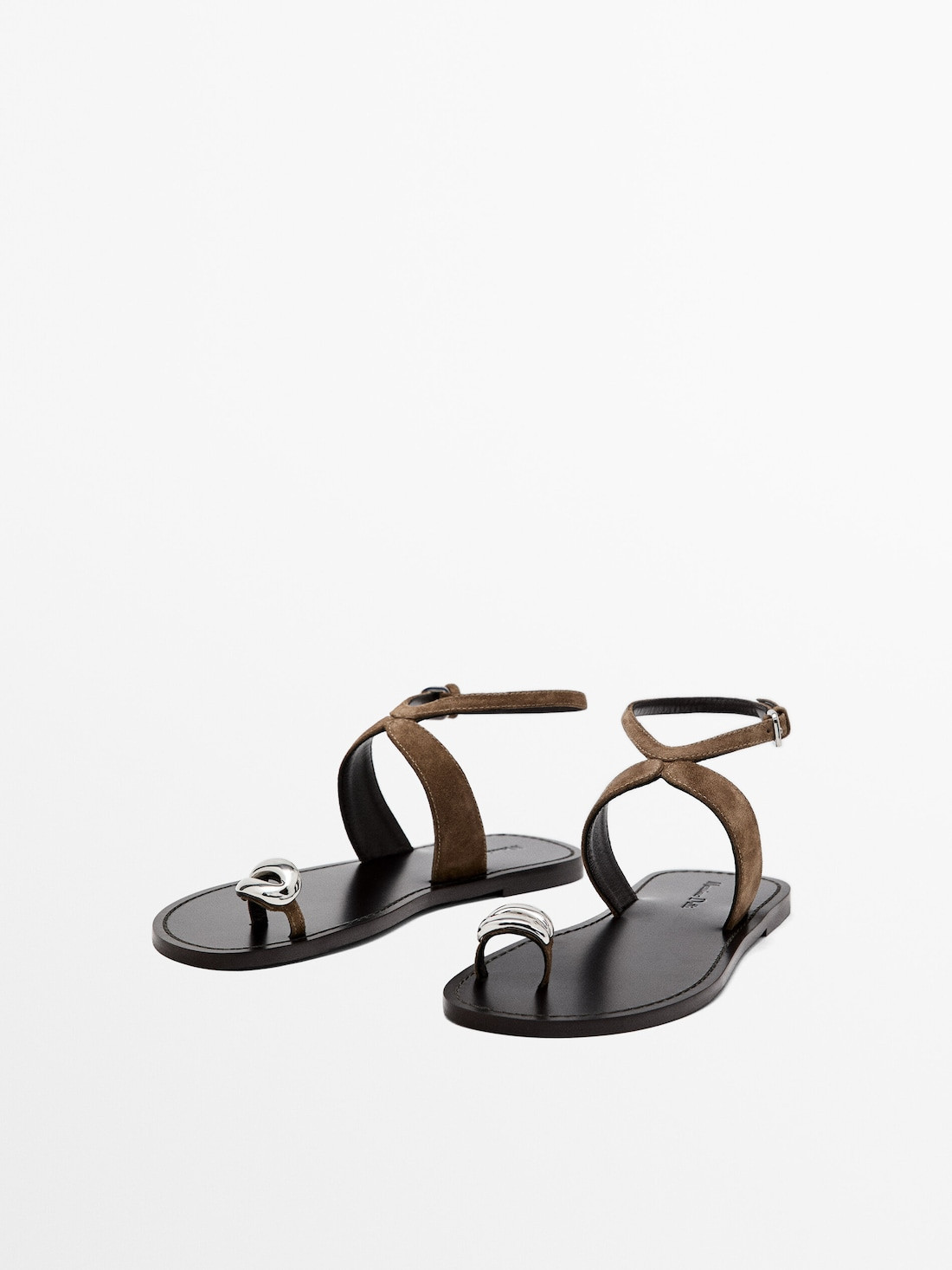 Flat sandals with metallic embellishment | Massimo Dutti UK