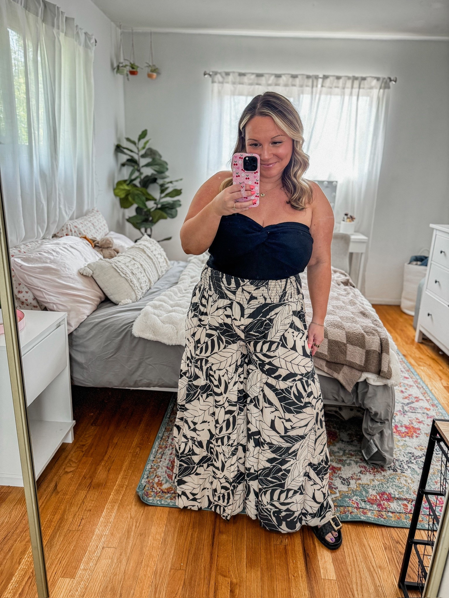 Realistic American Eagle/Aerie outfit! Tube top size large super comfy and stretchy great for summer. Wearing size LARGE SHORT in flowy pants. 

Spring styles, summer styles, summer outfits, Aerie, AE jeans, denim shorts, petite style, travel style, resort wear, spring dress, summer dress



#LTKStyleTip #LTKPetite #LTKMidsize