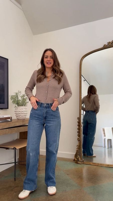 My newest pair of denim! Loving the way these fit & will definitely style them multiple ways. I wear a 25R. They’re currently 25% off + an additional 15% off with code DENIMAF.