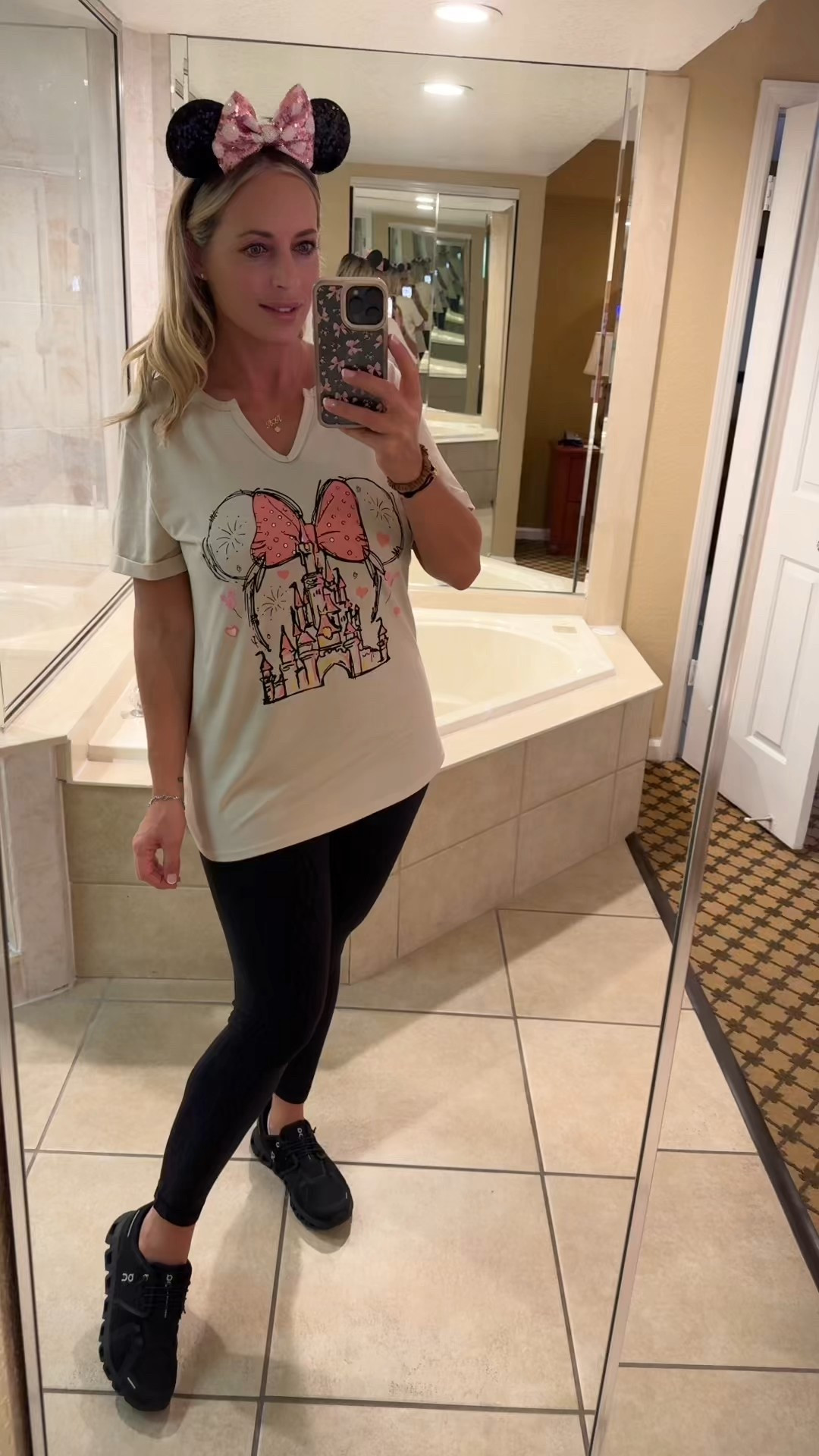 Disney outfit 

#LTKMidsize #LTKTravel #LTKFindsUnder50