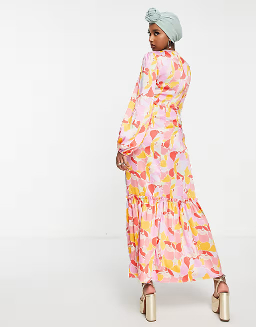 ASOS DESIGN - Vestito lungo da giorno in raso con peplo e maniche a palloncino con stampa a fiori... | ASOS (Global)