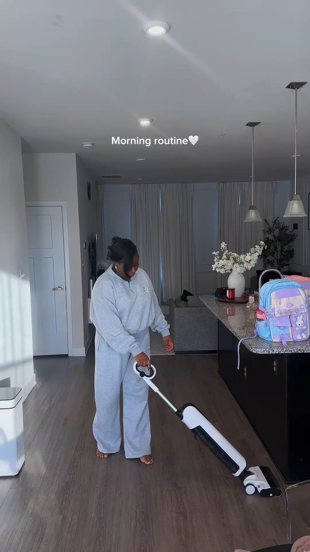 The only motivation I had this morning is that it’s the last school day of the week 😭😅 happy Friday 🫶🏽 how’d your day go ?
.

.

.

#morningroutine #moms #morningvlog #momoftwo #parenting 

#LTKmomlife #LTKdayinmylife #LTKmorningroutine