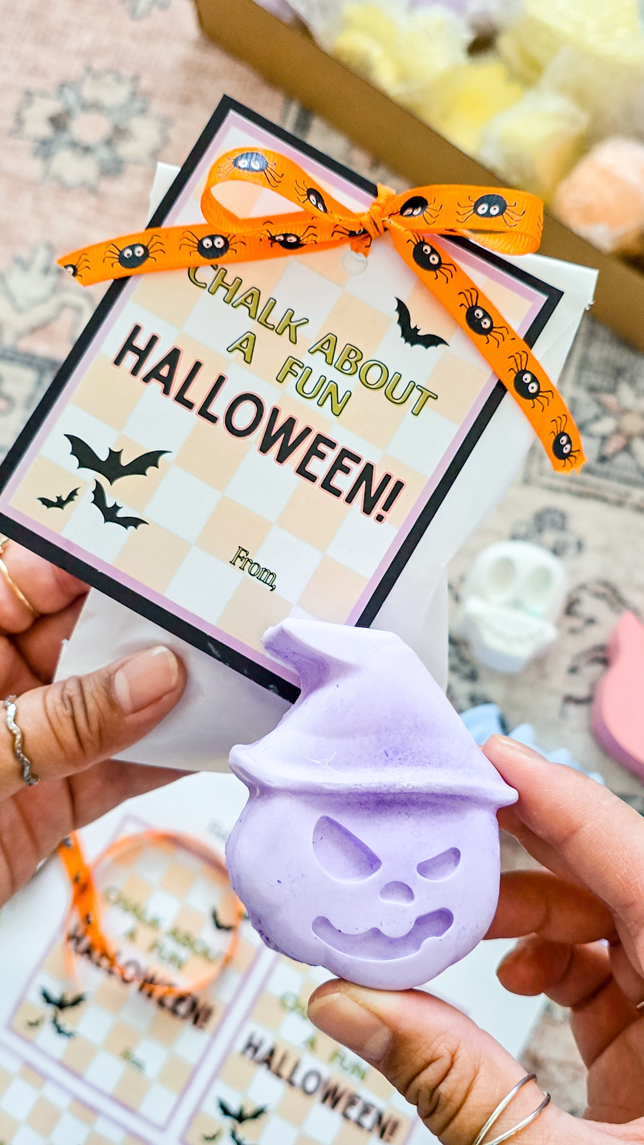 Last minute class Halloween gift idea: Halloween sidewalk chalk! Grab the free printable on my IG! 🎃🦇👻

#LTKHalloween #LTKKids #LTKFamily