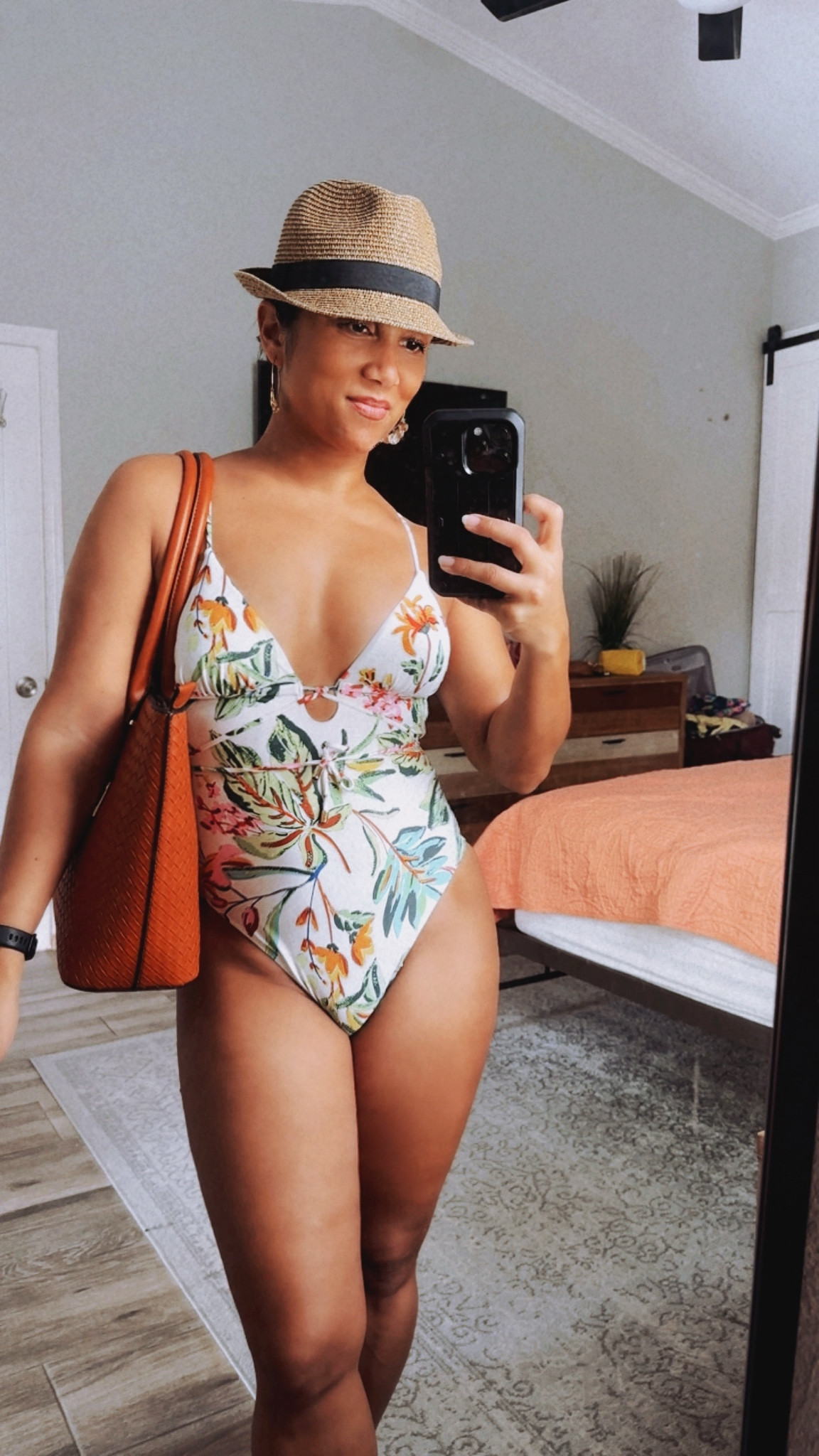 Say hello to my new uniform for vacays this summer! Love the pattern and cut of this flirty one piece! 😍 The strap around my waist is actually supposed to tie around the neck but I like the belt like effect of it! Lmk if you’re feeling this suit too! 🩱

Swimsuit
One piece
Summer suits
Swimwear
H&M
Beach looks

#LTKSummerSales #LTKSwim #LTKSeasonal
