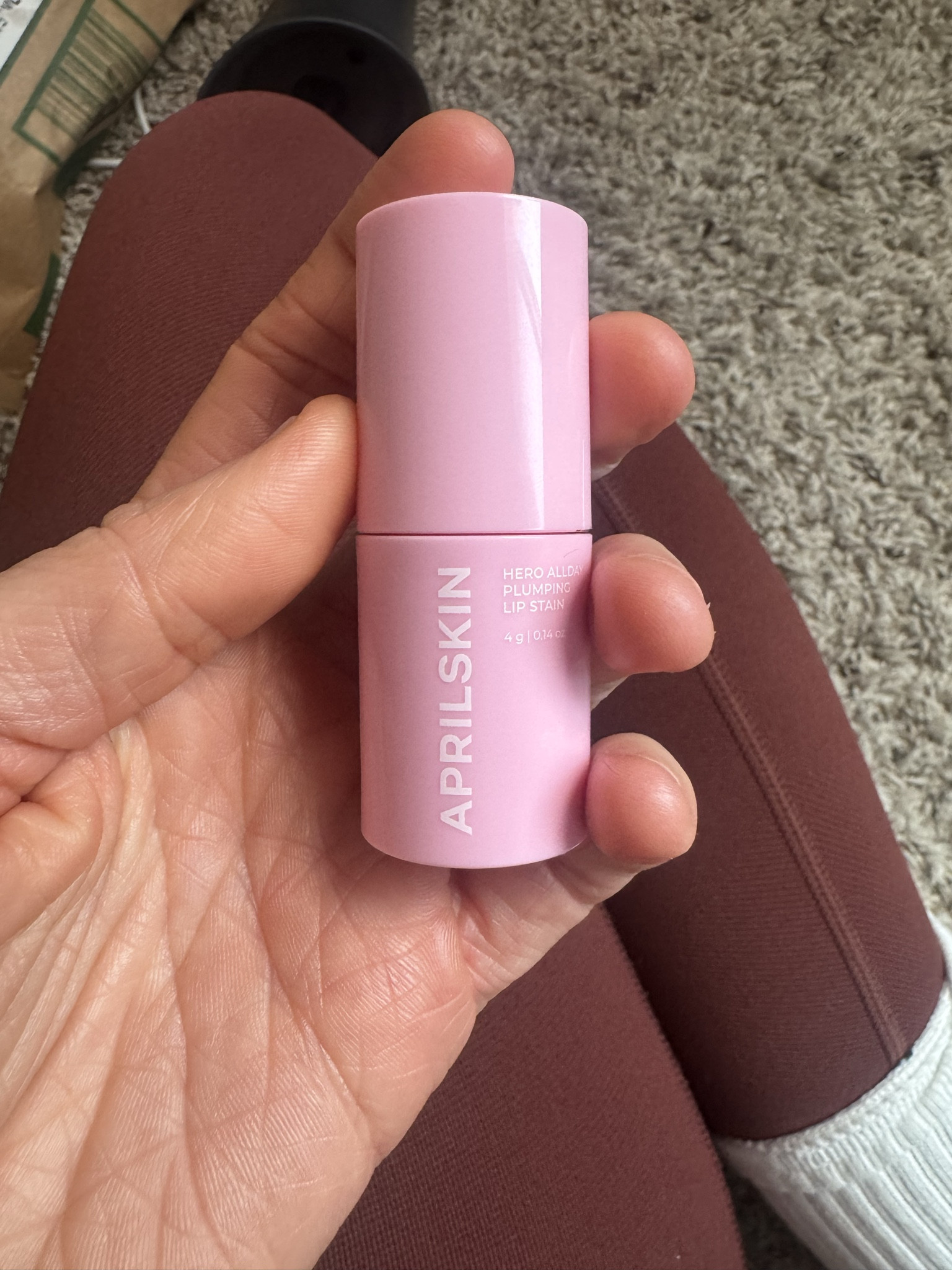 Obsessed with this glossy tint 💋 APRILSKIN Hero All Day Plumping Lip Stain gives my lips a fuller look and lasts all day! #PlumpingLipTint #KbeautyFinds #MakeupEssentials
