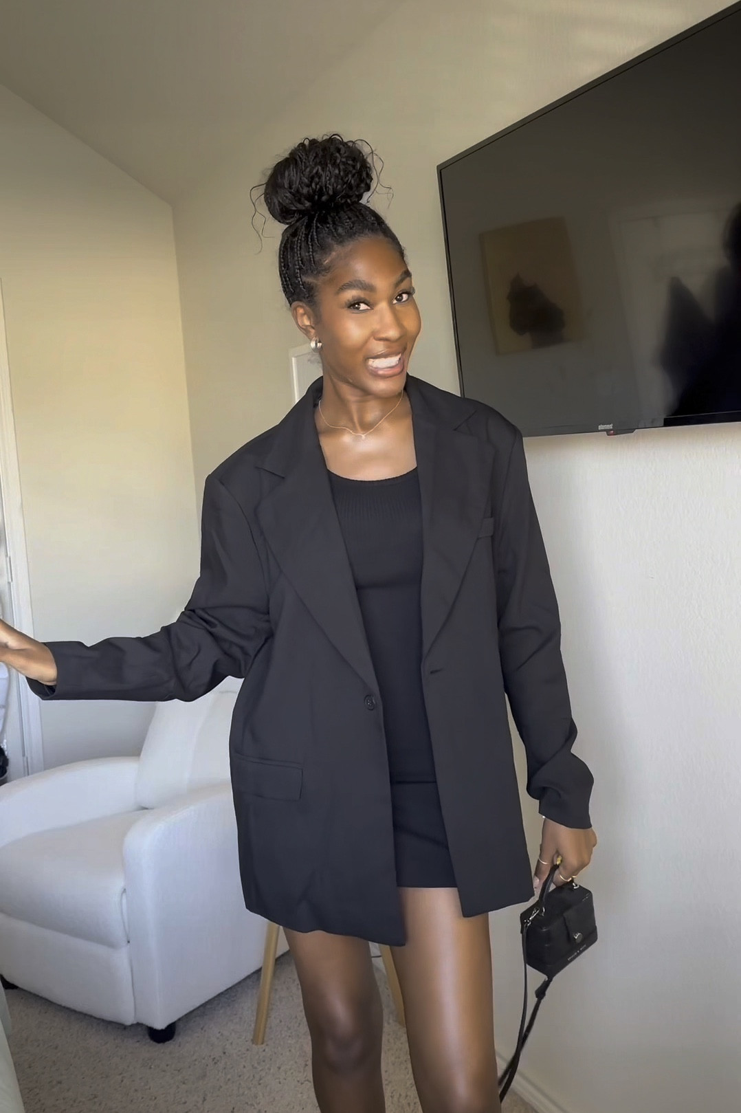 effortless slays are the best slays 🎀 also i’m blown away by how comfy these heels are. i truly think i could’ve walked a mile in them 😳 adding the other colors to my cart as we speak

#LTKVideo #LTKShoeCrush #LTKFindsUnder50