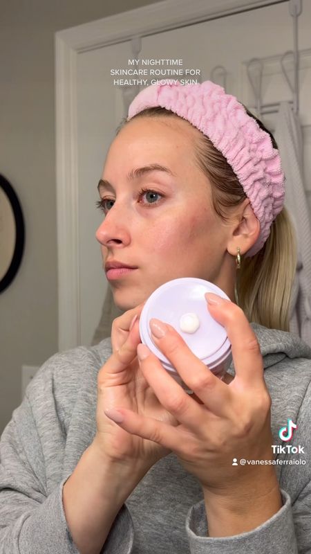 Nighttime skincare routine, healthy glowing skin, healthy skincare routine, hydrated skincare routine, viral skincare products 