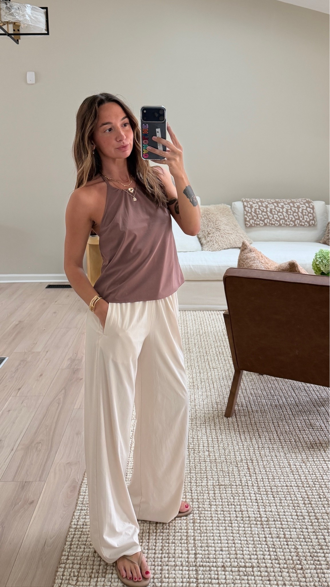 Vuori mix and match for easy summer travel outfits! Sizes below:

Villa Everyday Wideleg Pant: XS SHORT
Villa Shoreline Halter Top: XS
Villa Short: XS

#vuoripartner @Vuori US