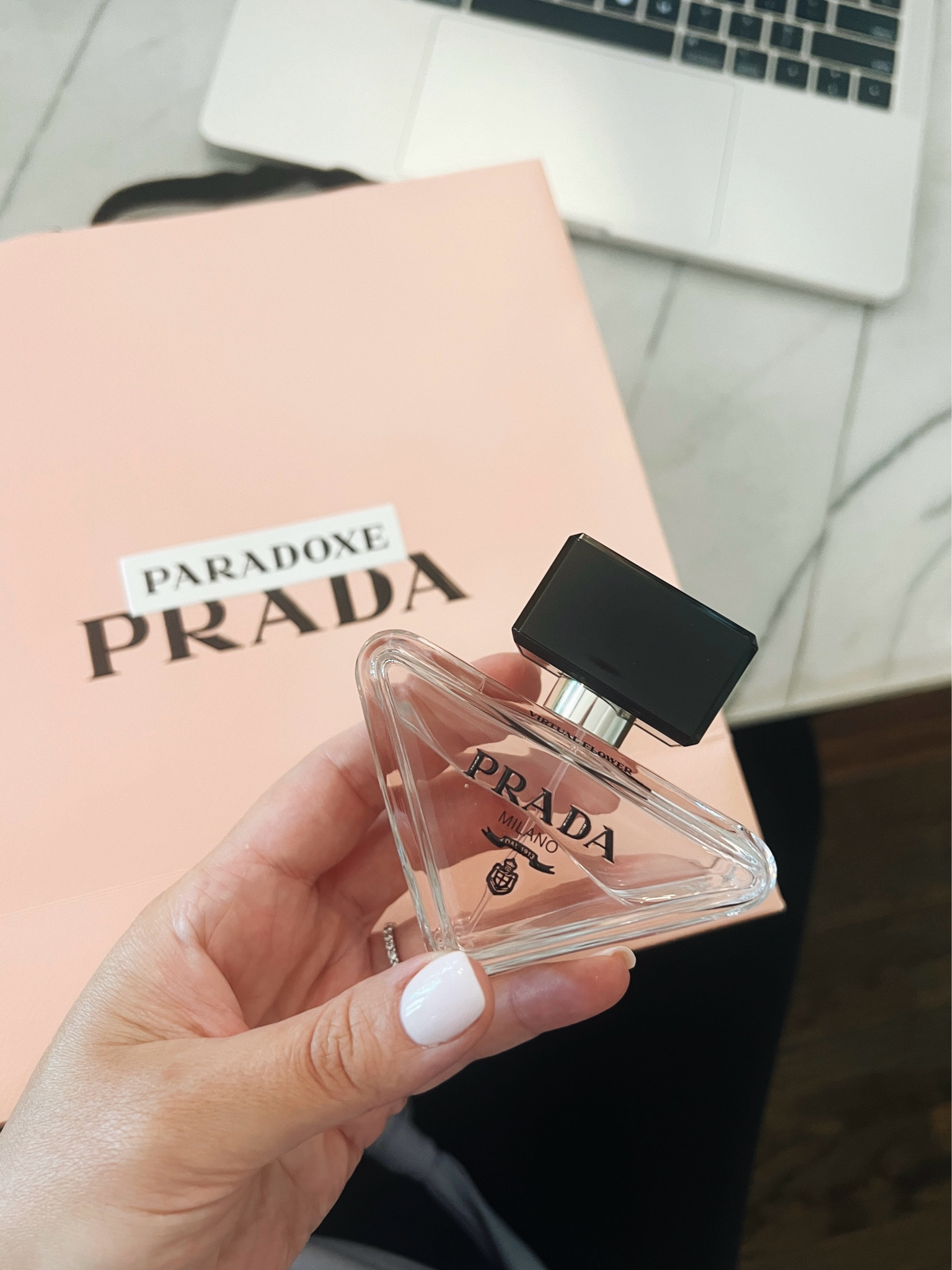 Bergamot, jasmine and musk - smells so good!

#LTKBeauty