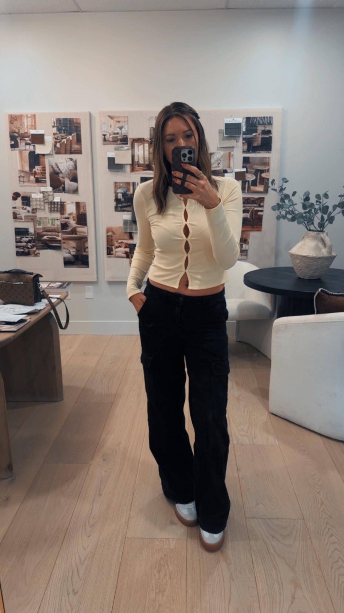 In love with this top from Alo! Comes in a few colors linked below 🫶🏼

#casualofficelook #officefit


#LTKActive #LTKootd #LTKTall