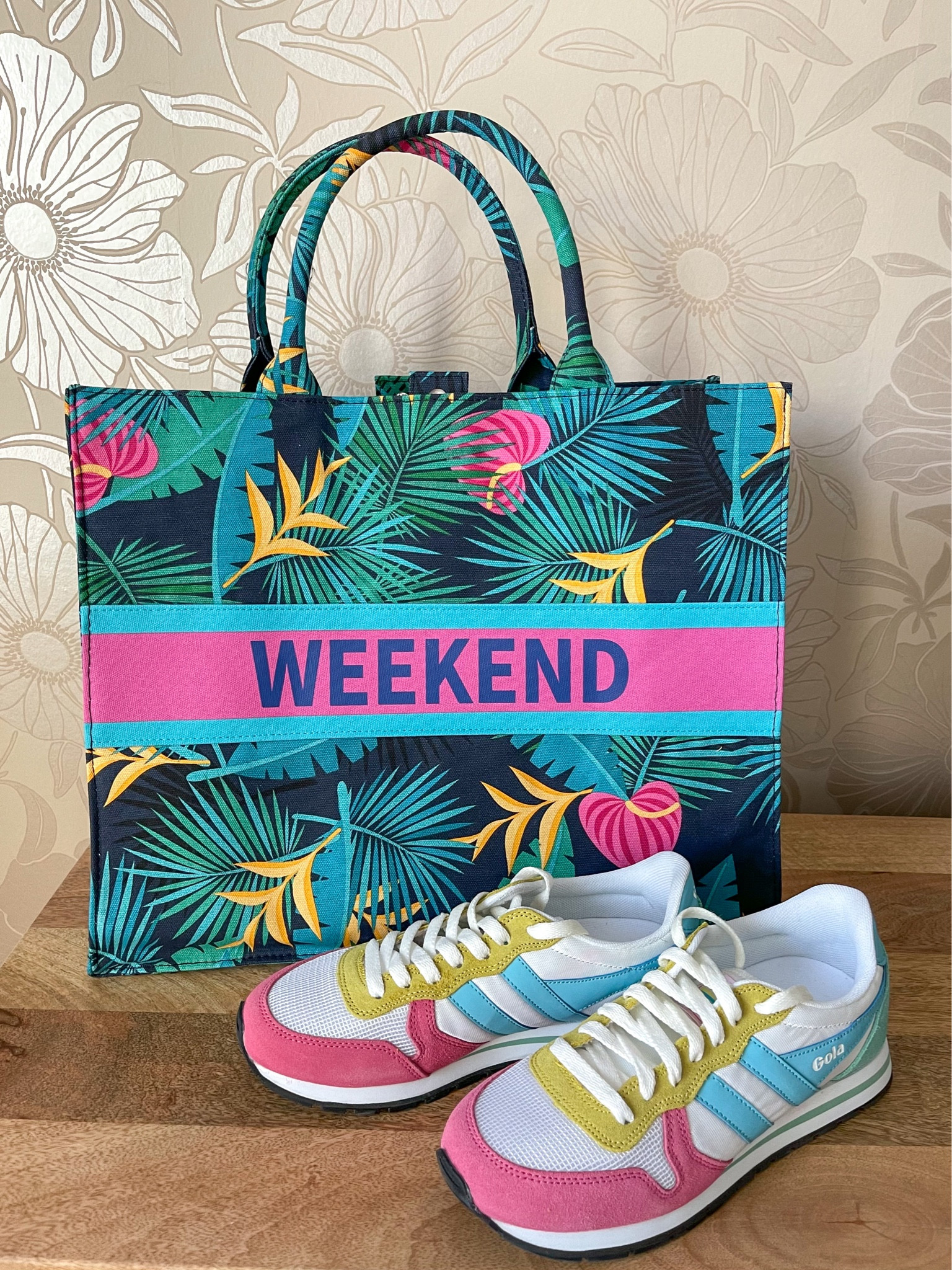Favorite new tote and sneakers! Perfect for spring and summer.

Beach tote, tote bag, sneakers

#LTKSeasonal #LTKitbag #LTKshoecrush
