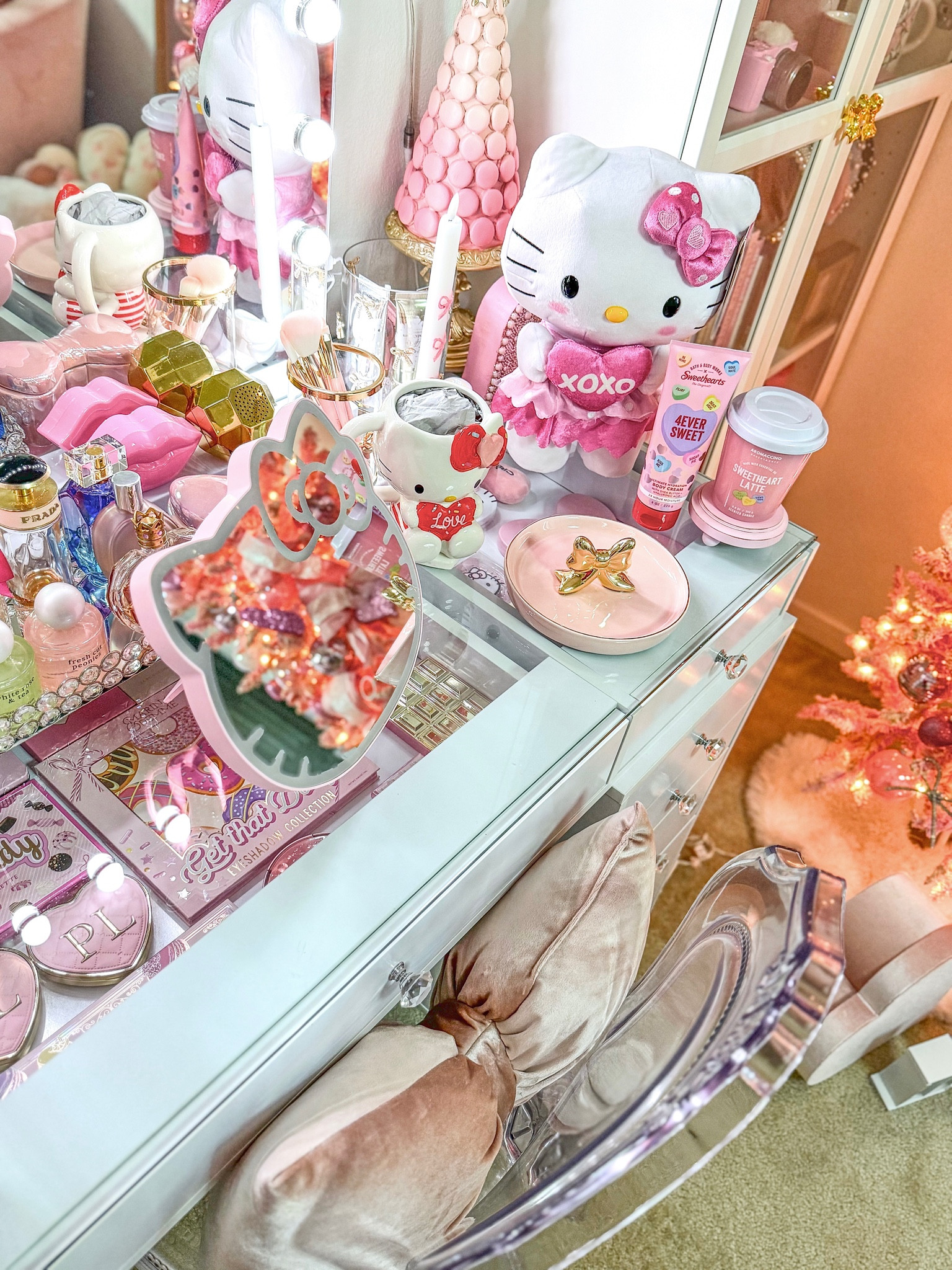 Hello Kitty Merch!
Pink Girly Decor m, Pink Glam Room Decor

Girly aesthetic, Hello Kitty, Pink Decor

#LTKHome #LTKSeasonal #LTKSaleAlert