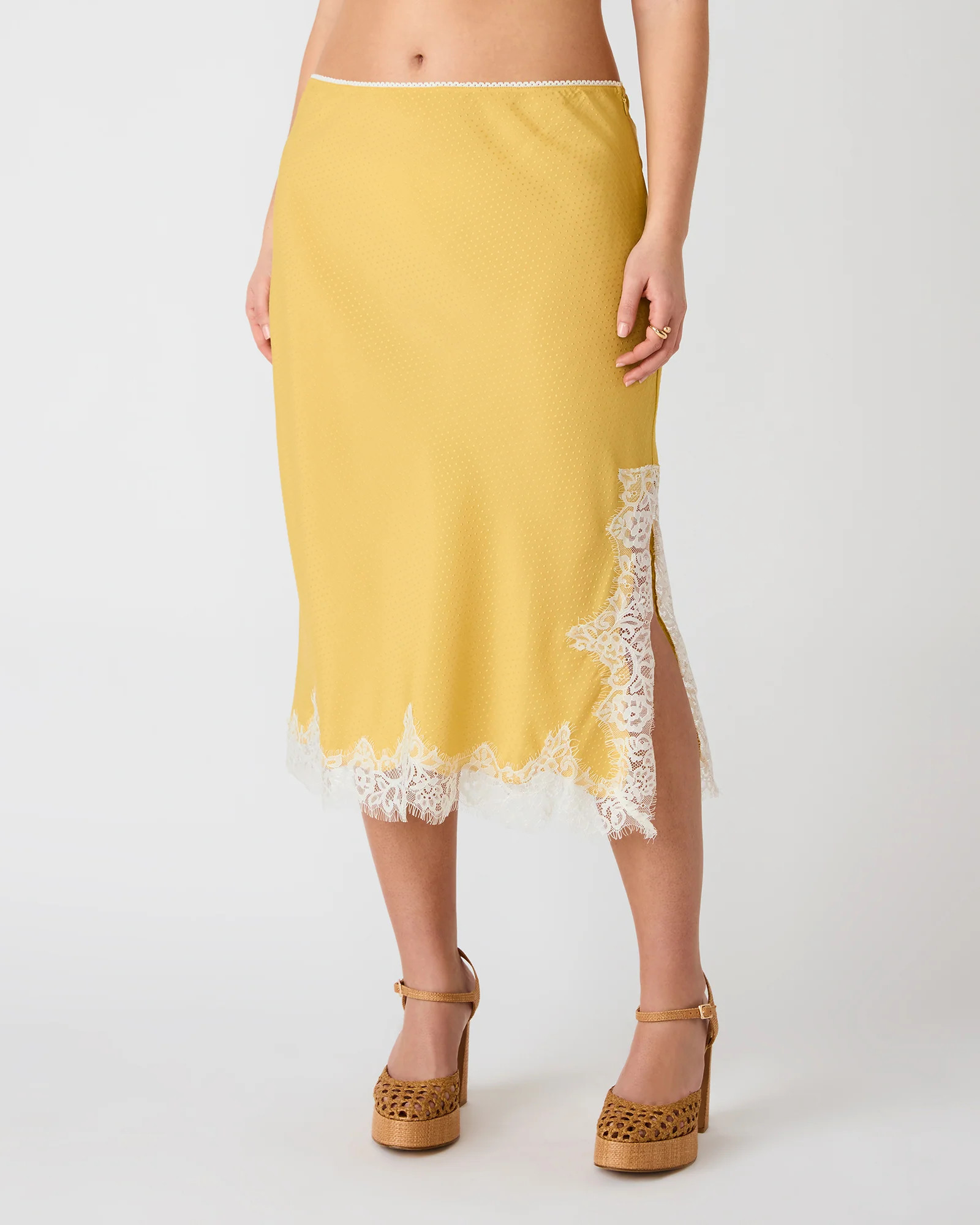 CINTHIA Golden Lime Lace Trime Women's Midi Skirt | Steve Madden (US)