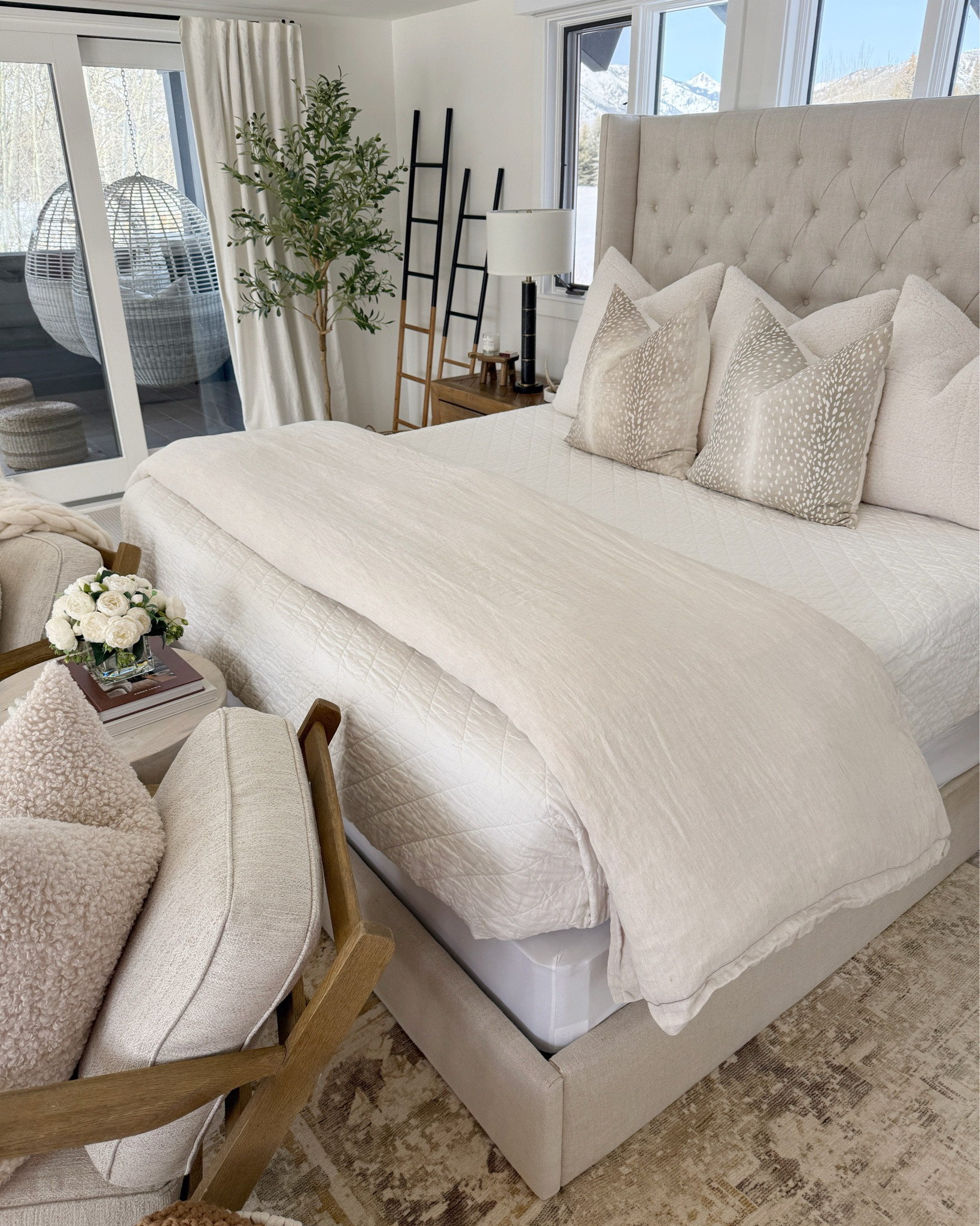 Neutral spring bedroom 🤍

Spring
Bedding
Non-toxic
Bed
Home
Amazon 

#LTKSeasonal #LTKHome
