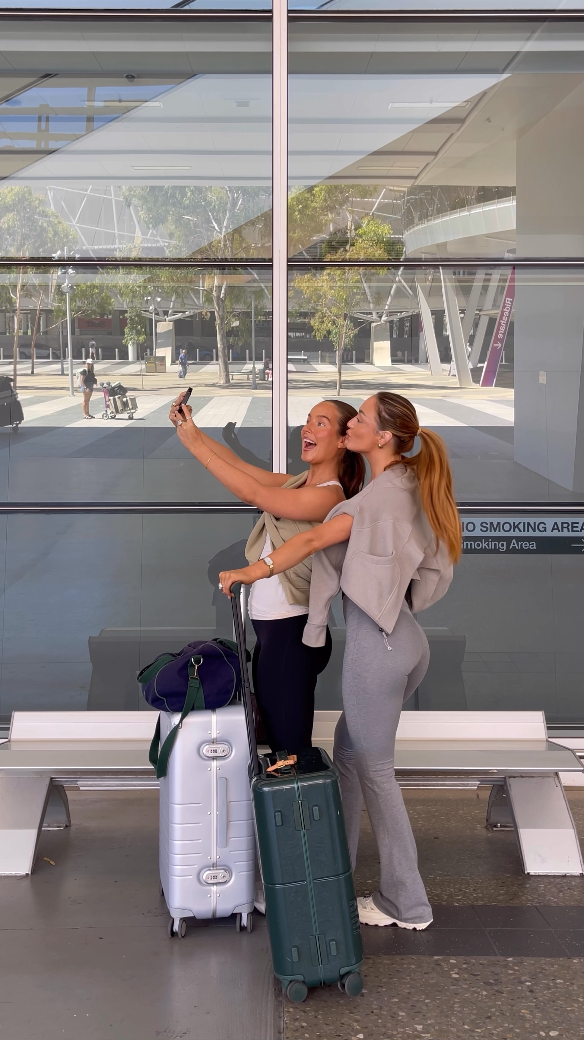 airport uniform: Lululemon 🏃🏼‍♀️



#LTKaustralia #LTKfitness #LTKtravel