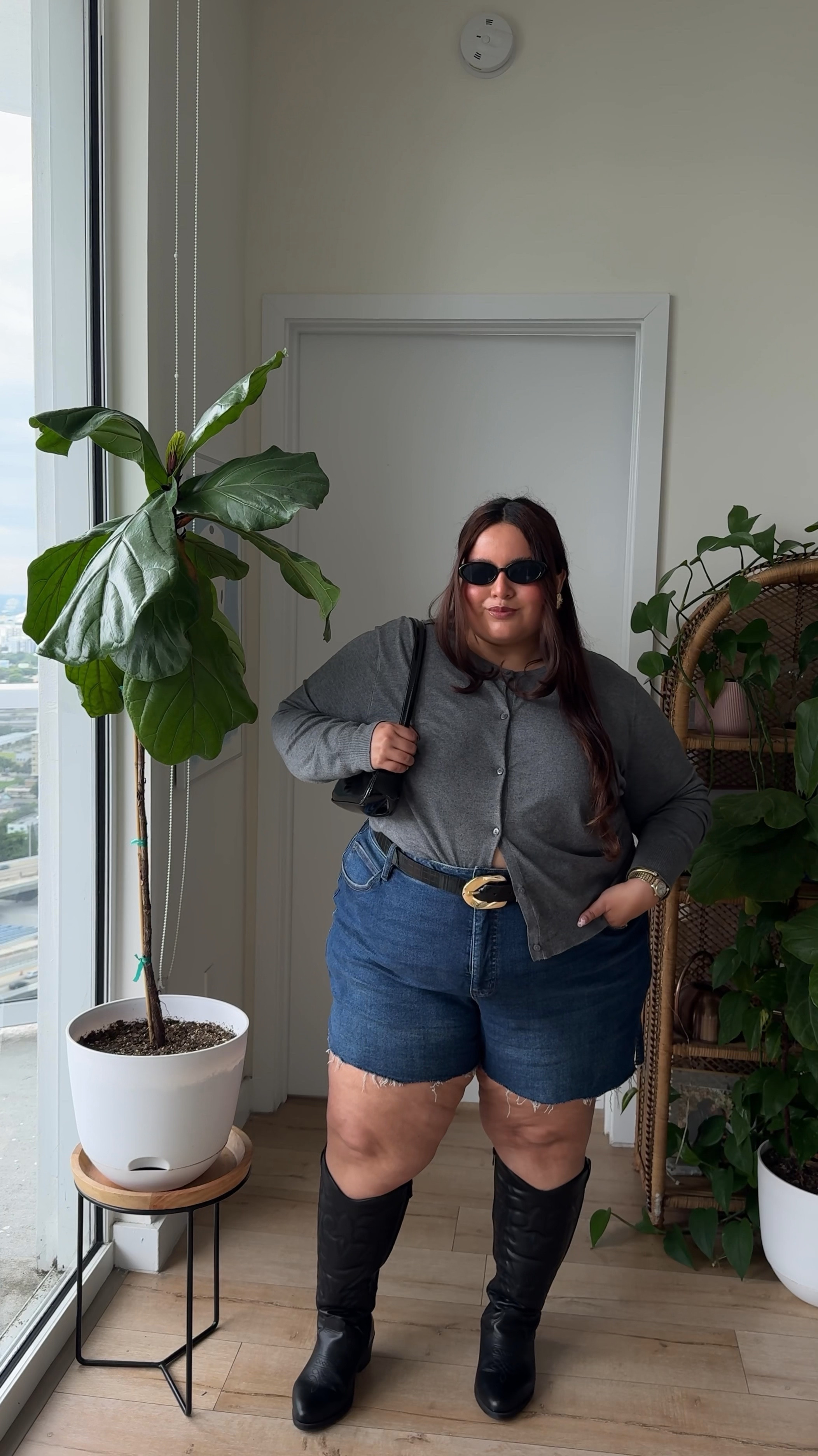 Day 2 of 30 days of plus size fall outfits 🤎







#plussize #fallfashion #outfit #style #styledaily #plussizeootd #fashioninspo #falloutfit #plussizefashion country concert outfit #countryconcertoutfit #workwear #workoutfit #jeans fall outfit , jeans , back to school #backtoschool , #denimshorts #denim 

#LTKVideo #LTKFallSale #LTKPlusSize