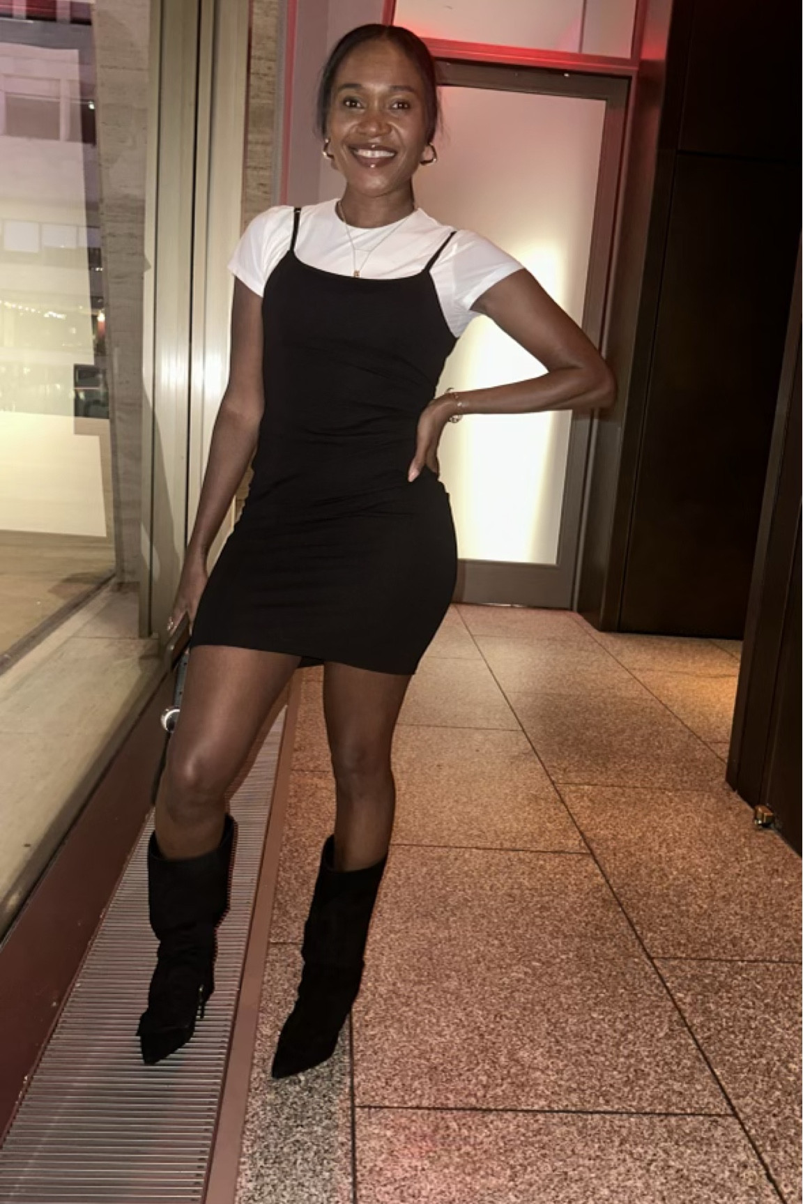 These are the closet looks I could find the currently are not available on DSW. Also the bag was on sale last year February from farfetch I believe. 