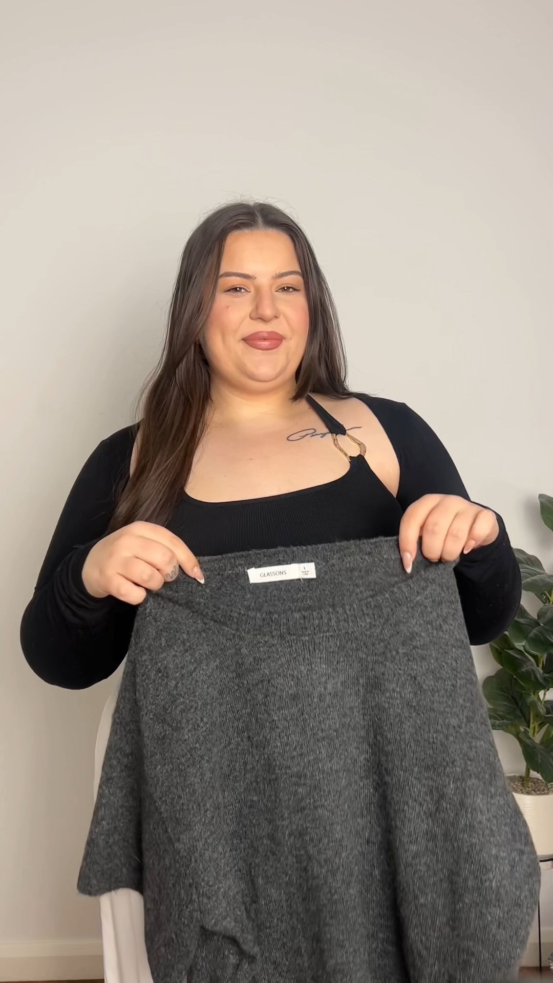 I just linked the 3 tops, once you click on them you can see all the different colours it comes in :) 

I’m wearing a size large in everything except the first top x